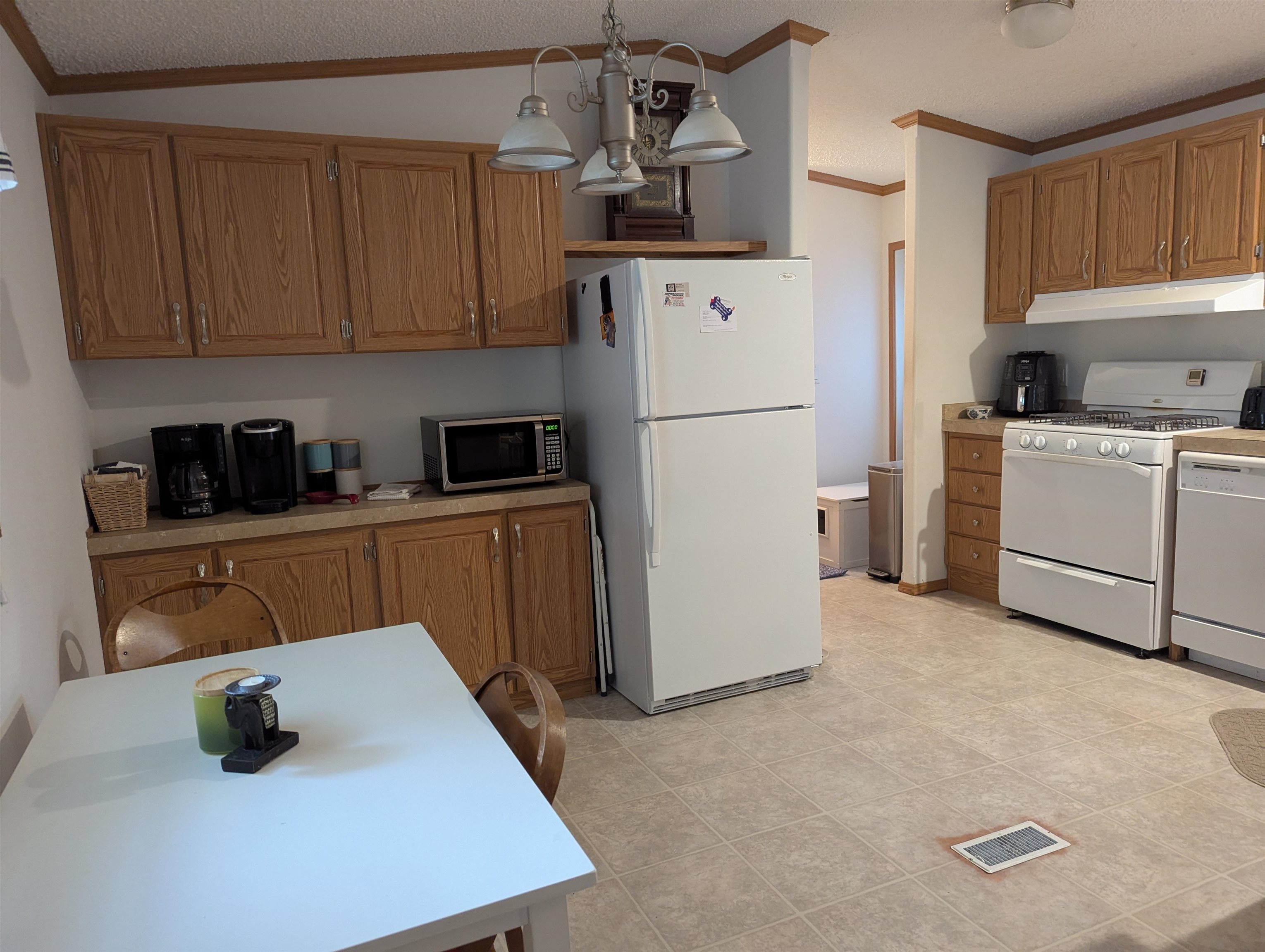 435 32 Road Property Photo 6