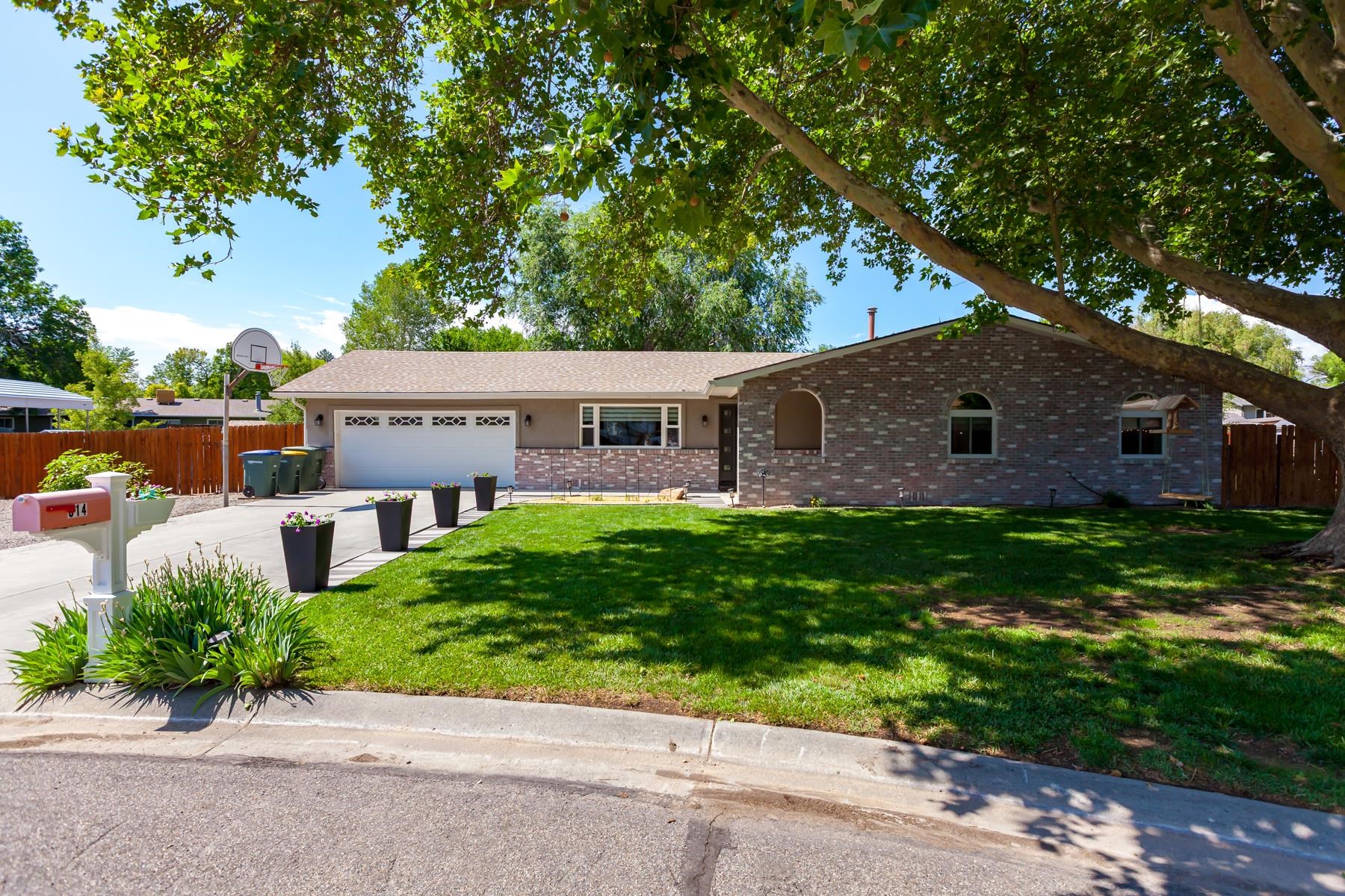 814 Tahiti Drive Property Photo 1