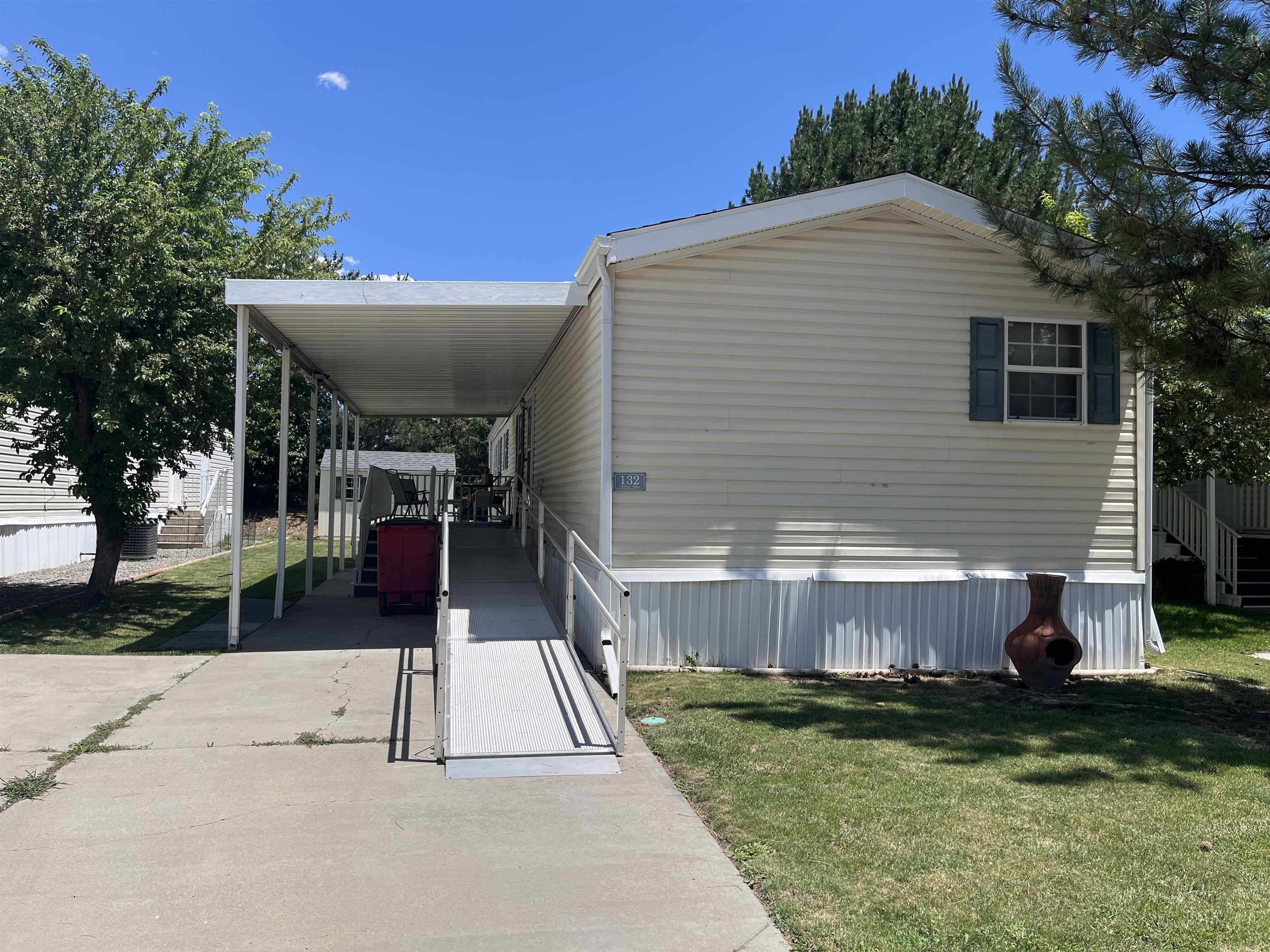 435 32 Road Property Photo 1