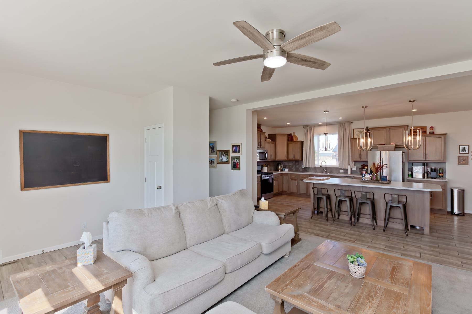 729 Spotted Pony Court Property Photo 4