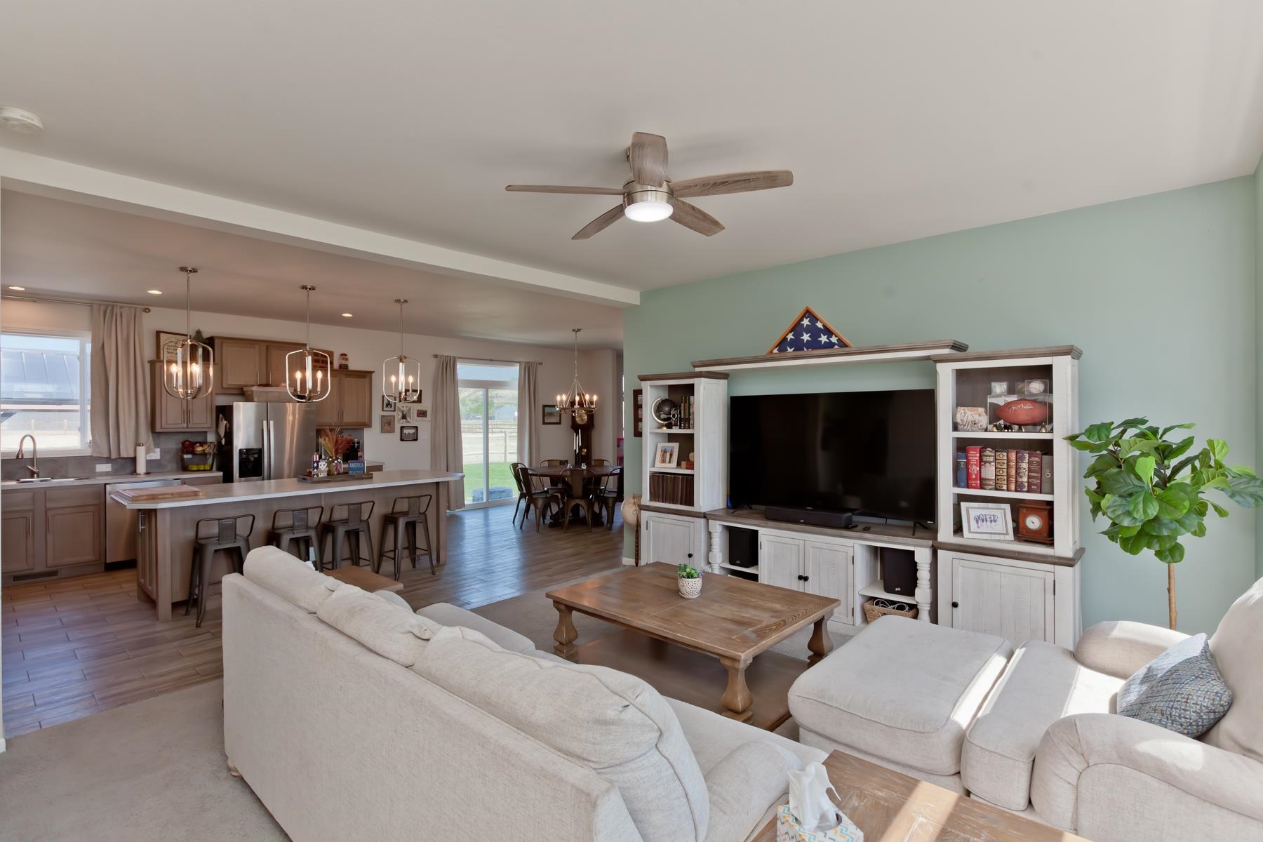 729 Spotted Pony Court Property Photo 5