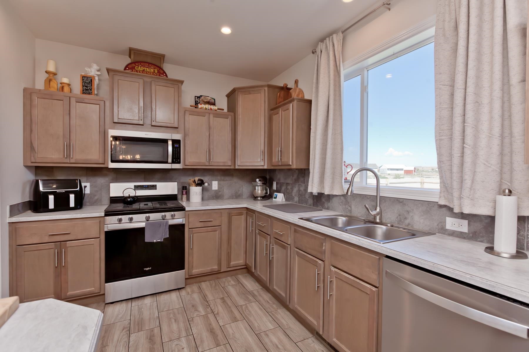 729 Spotted Pony Court Property Photo 10
