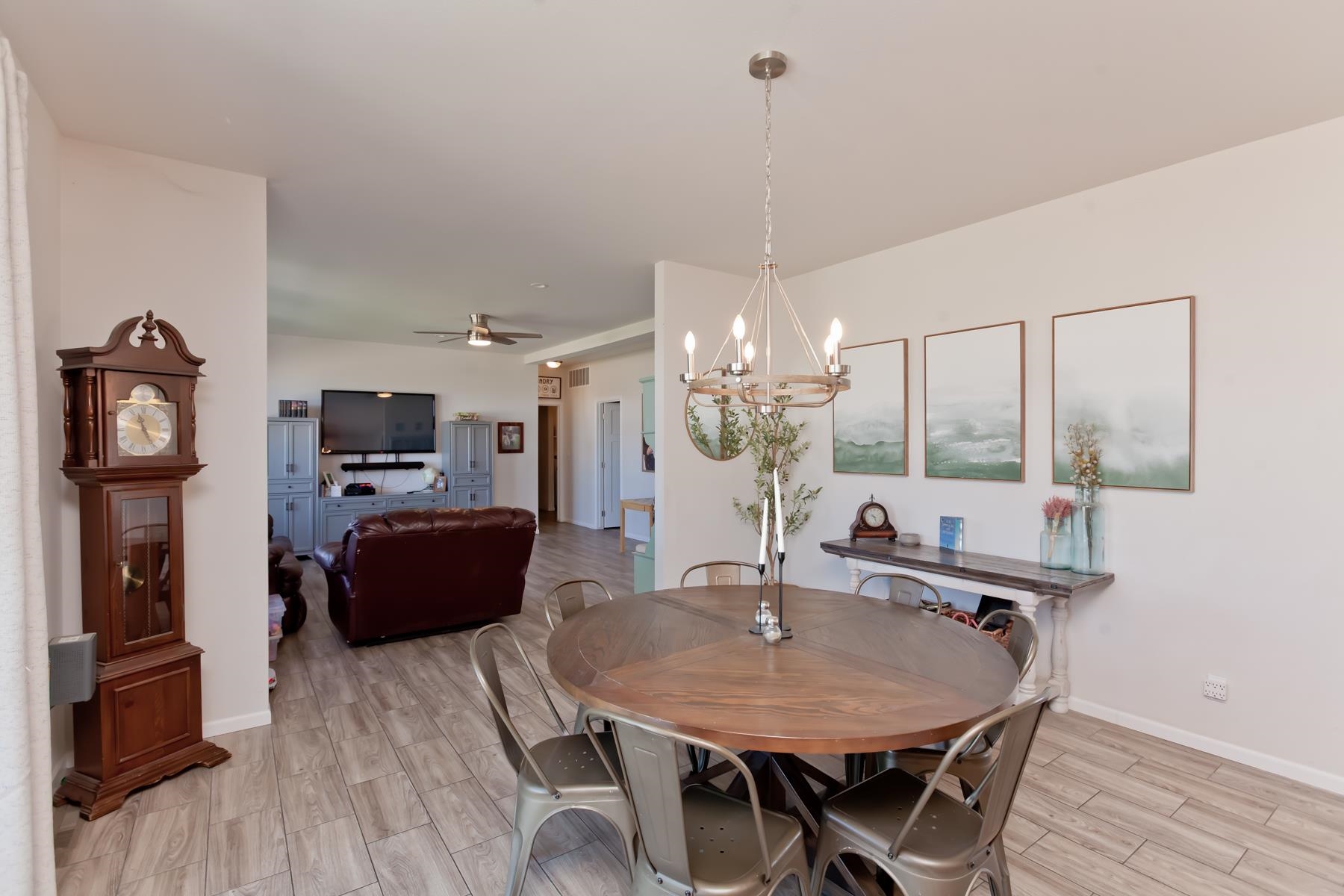 729 Spotted Pony Court Property Photo 16