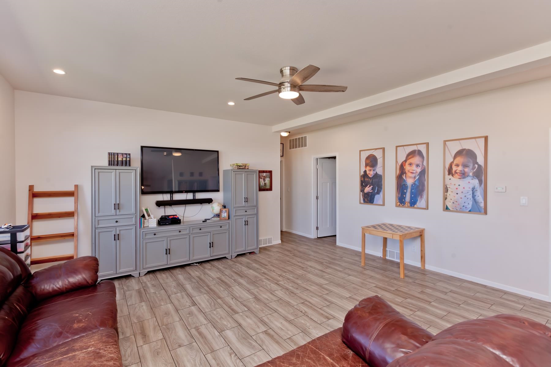 729 Spotted Pony Court Property Photo 17