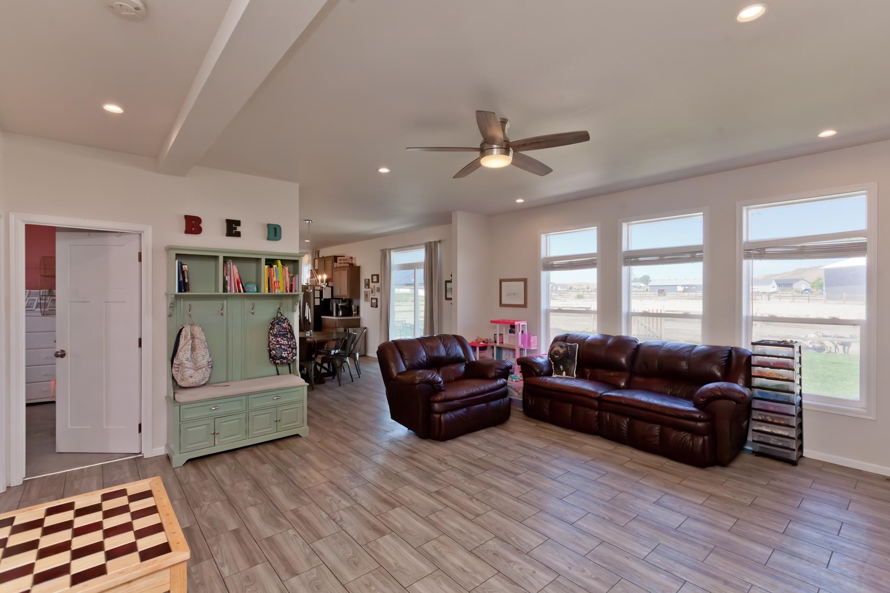 729 Spotted Pony Court Property Photo 19