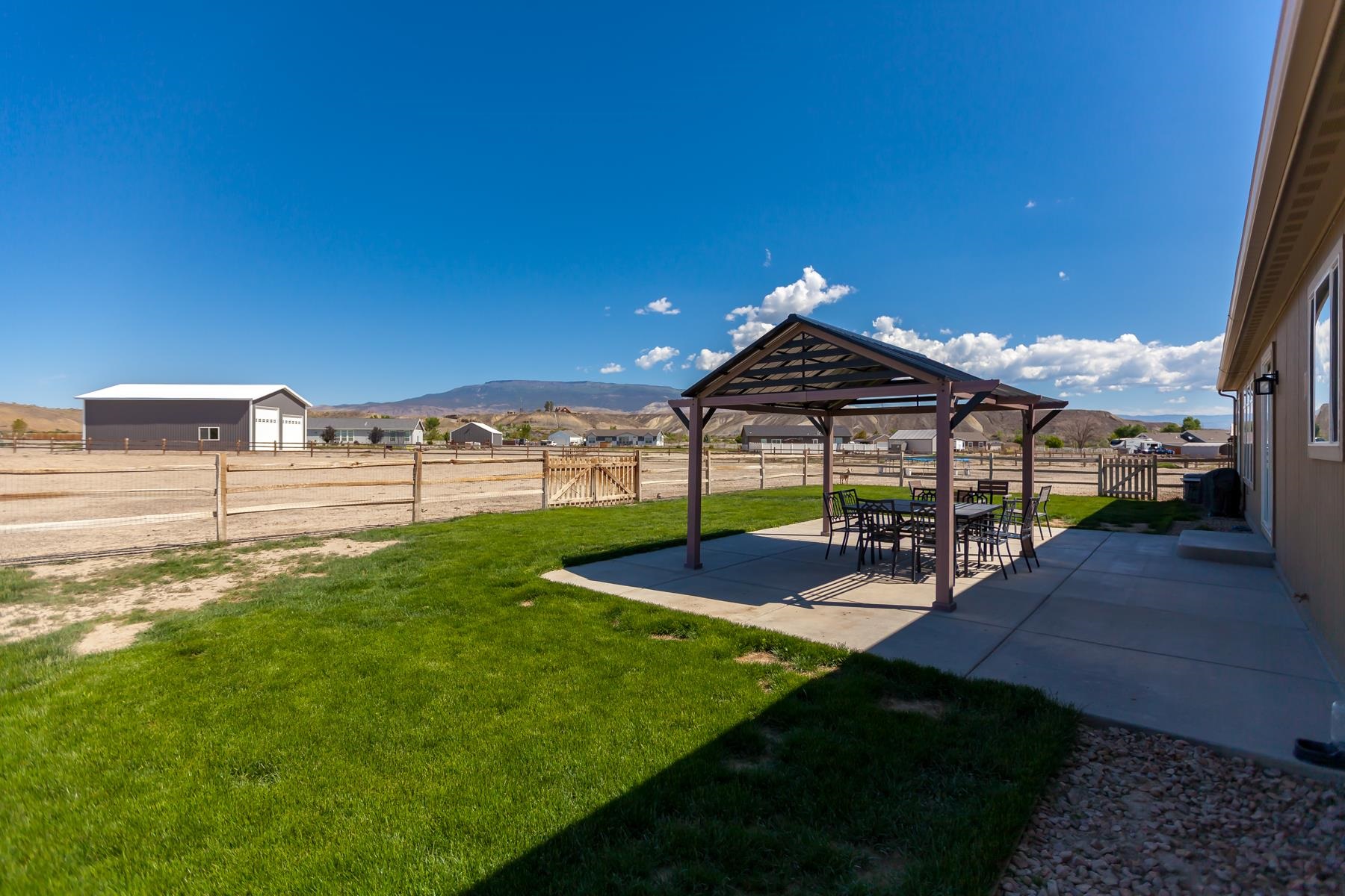 729 Spotted Pony Court Property Photo 36