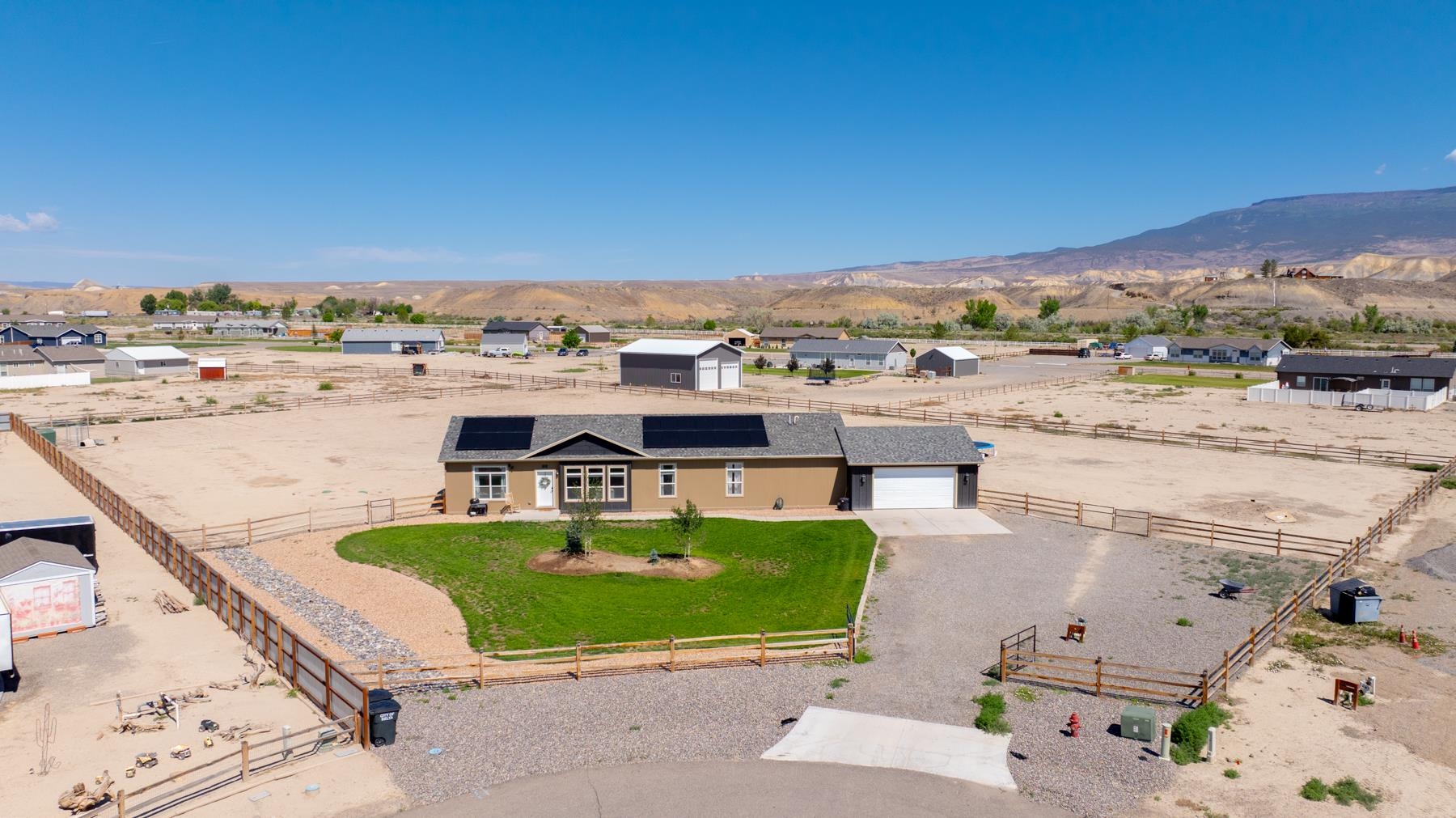 729 Spotted Pony Court Property Photo 38