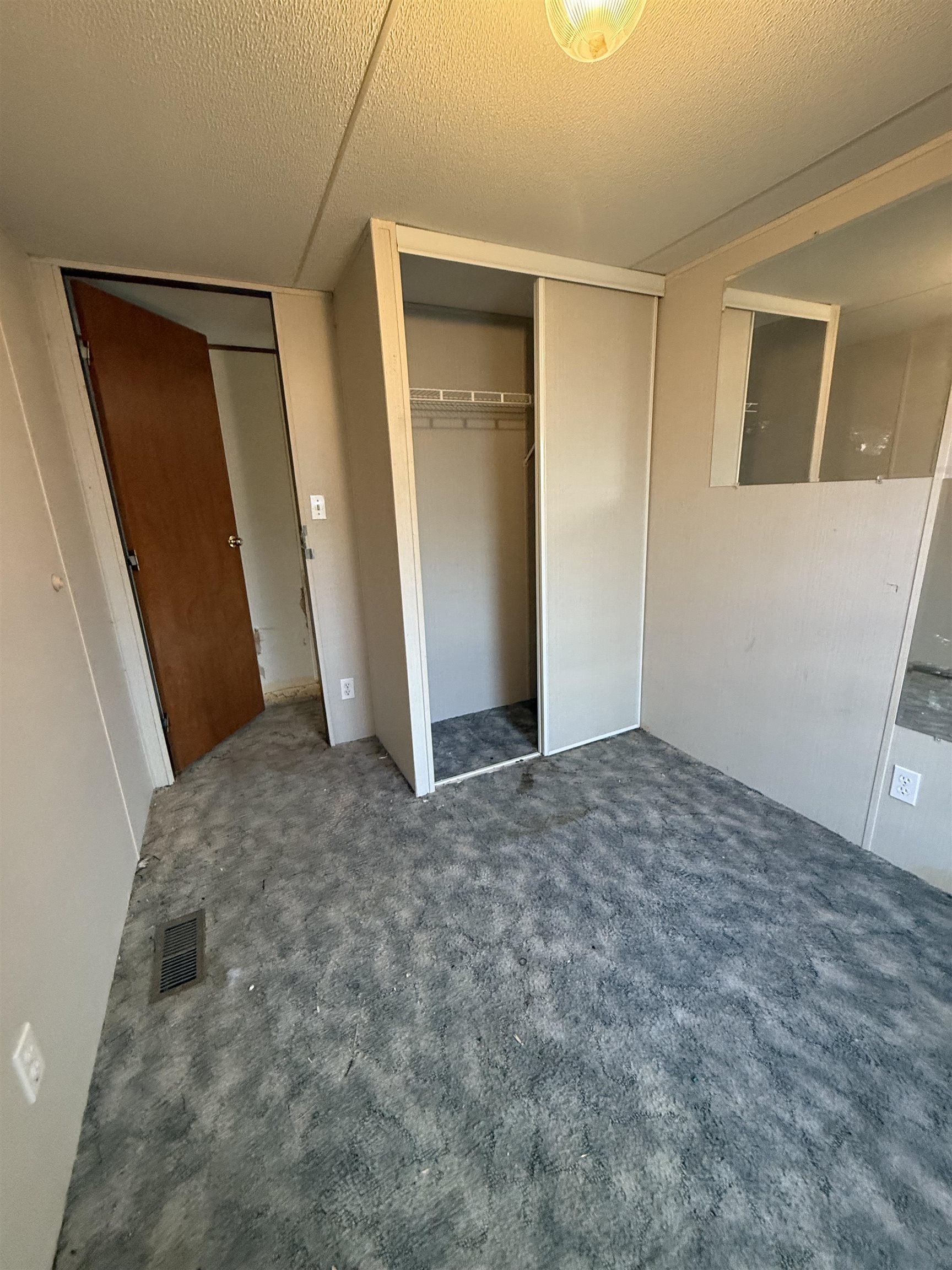 2990 1/2 Globe Willow Avenue Property Photo 12