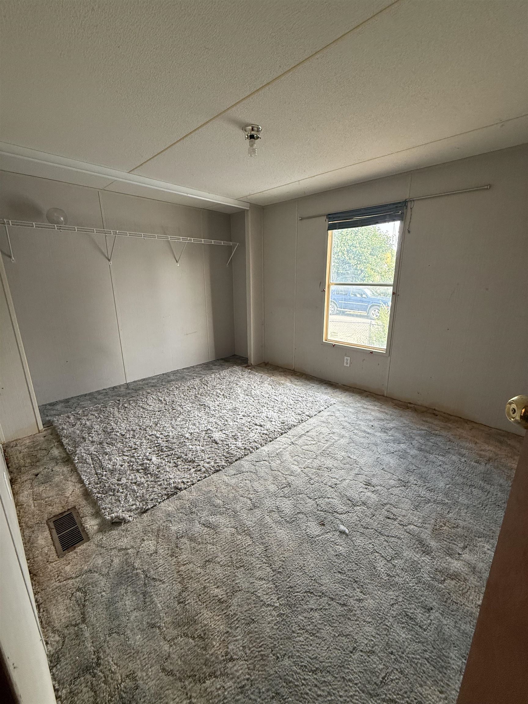 2990 1/2 Globe Willow Avenue Property Photo 13