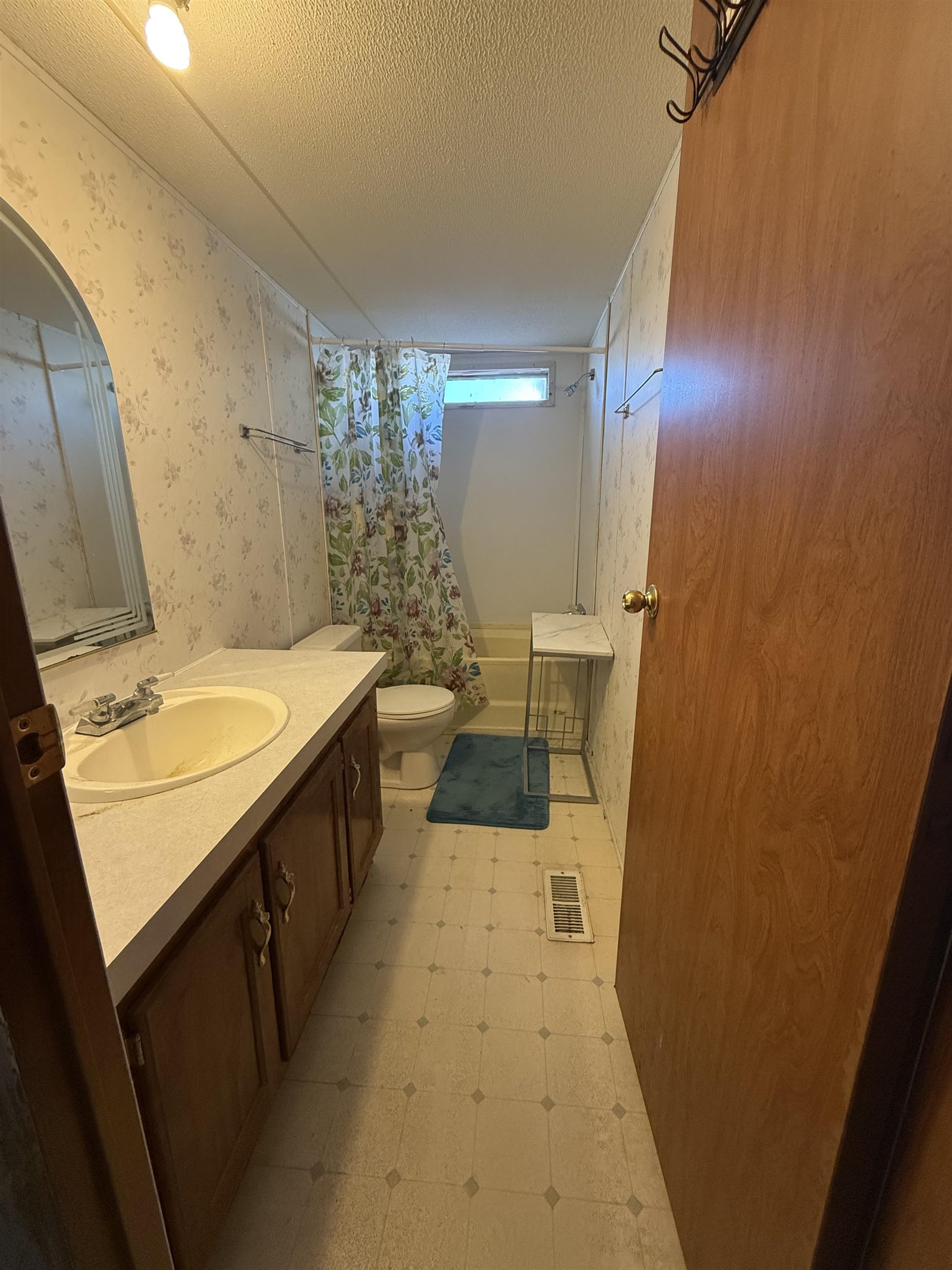 2990 1/2 Globe Willow Avenue Property Photo 15