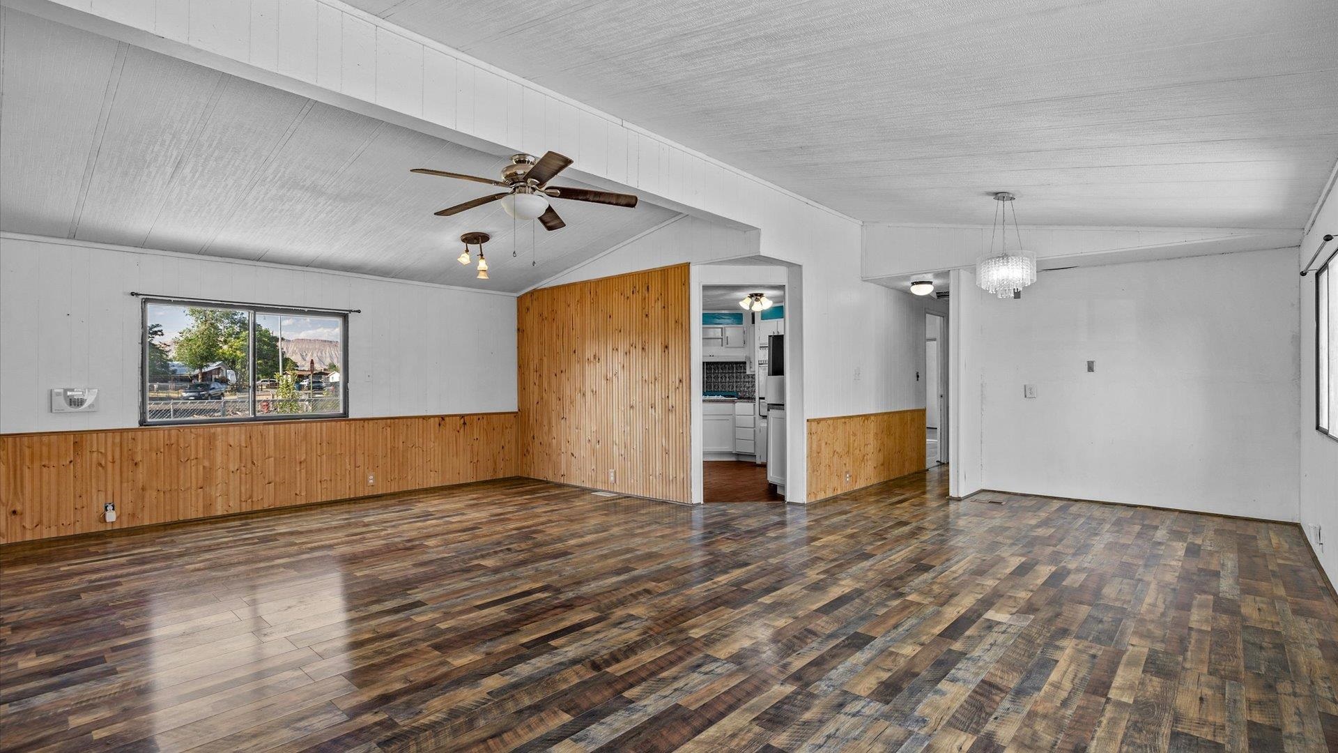3065 Thrush Drive Property Photo 10