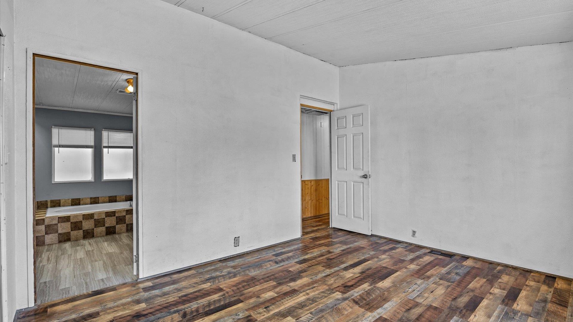 3065 Thrush Drive Property Photo 14