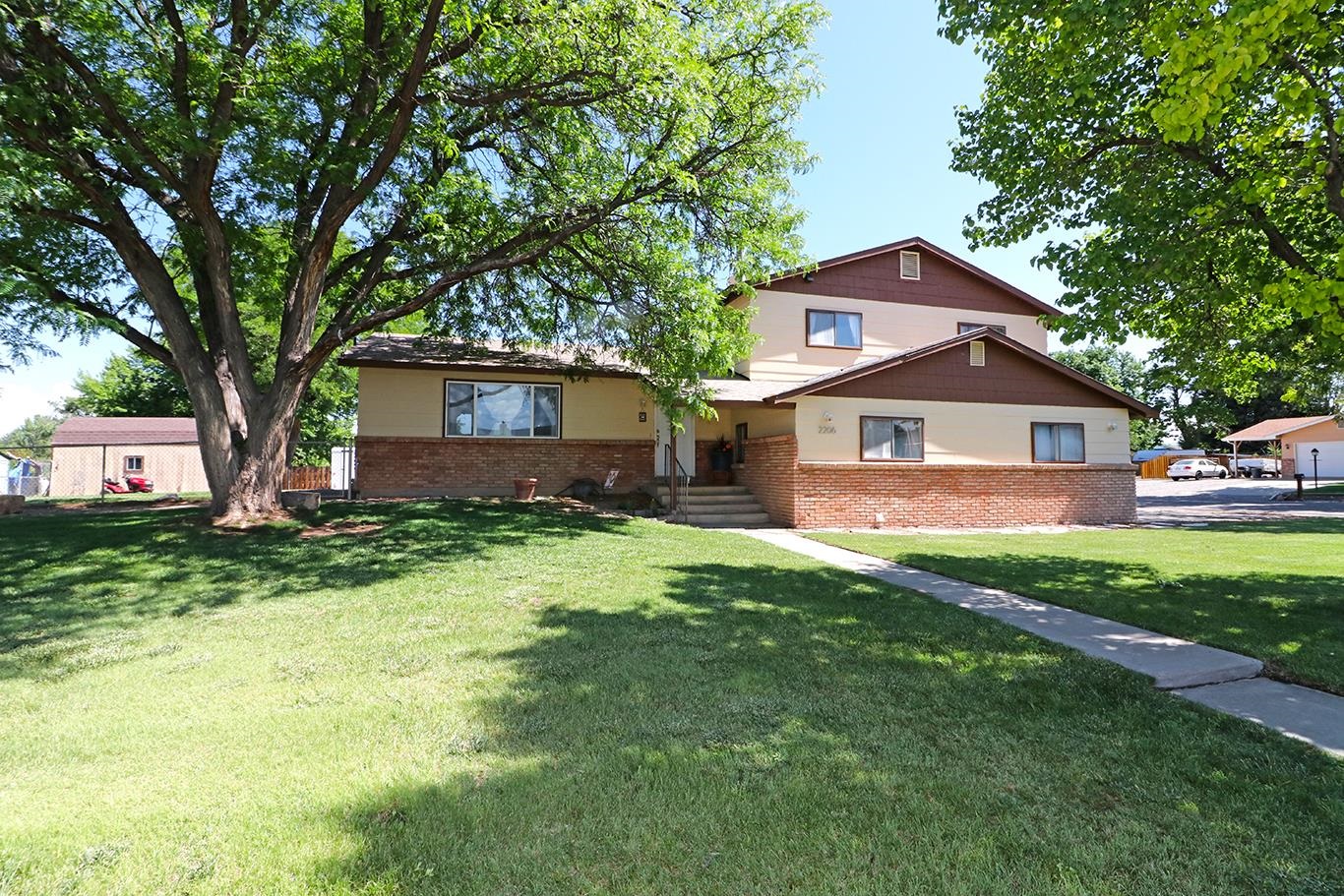 2206 Arrowhead Lane Property Photo 1