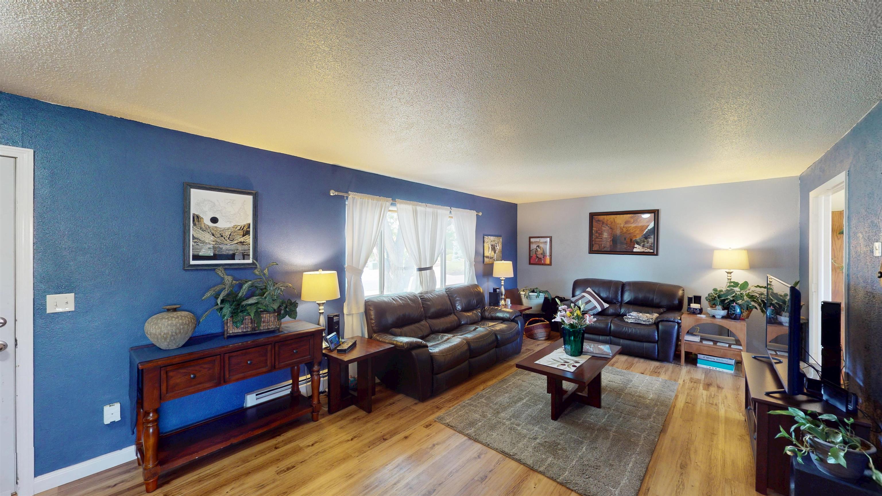 2206 Arrowhead Lane Property Photo 3