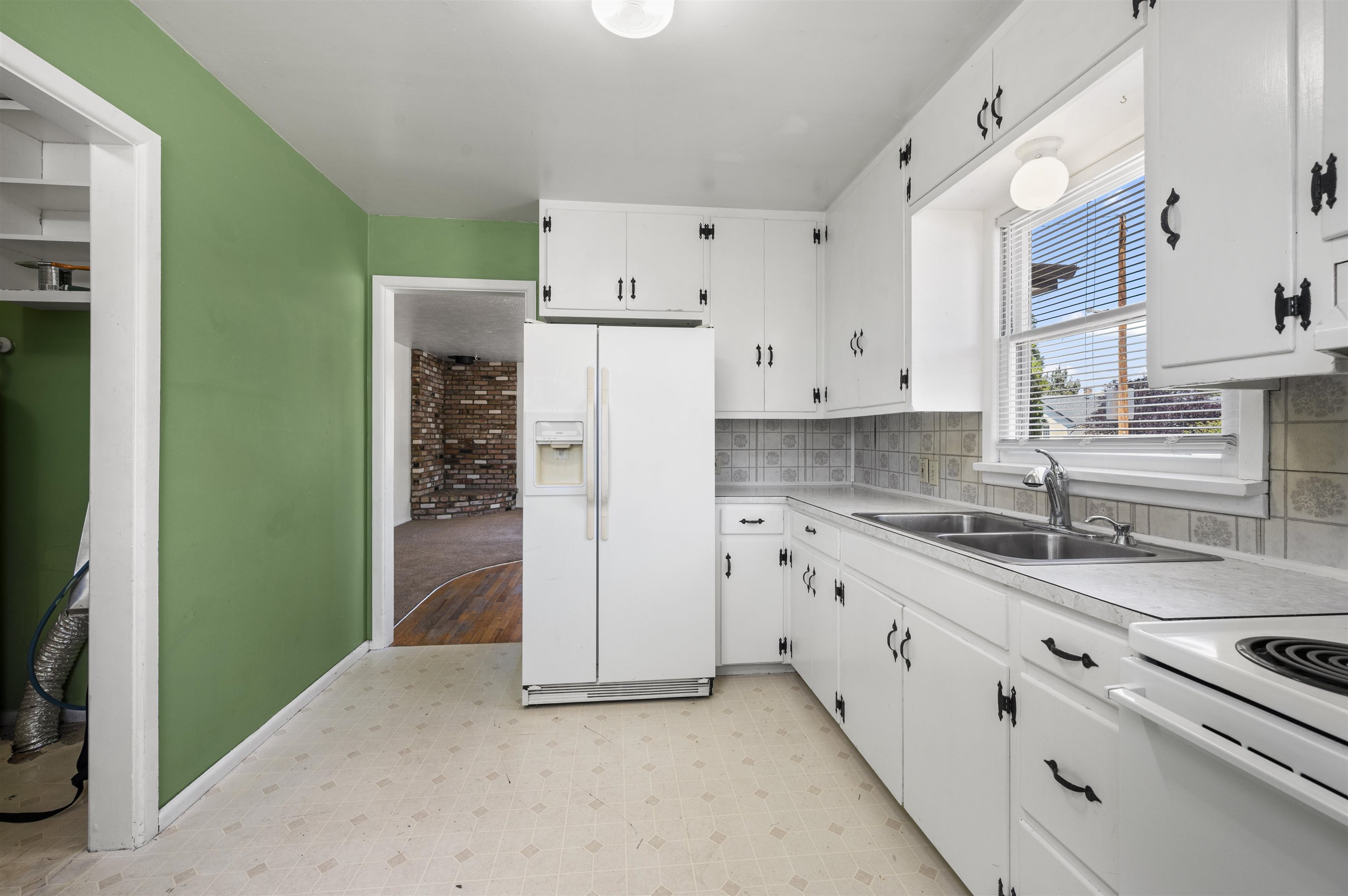1531 Elm Avenue Property Photo 9