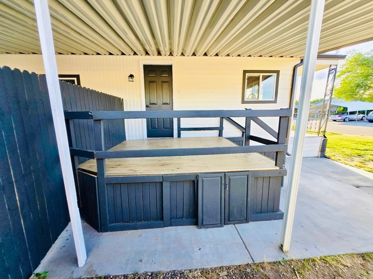 3053 1/2 Hawkwood Court Property Photo 7