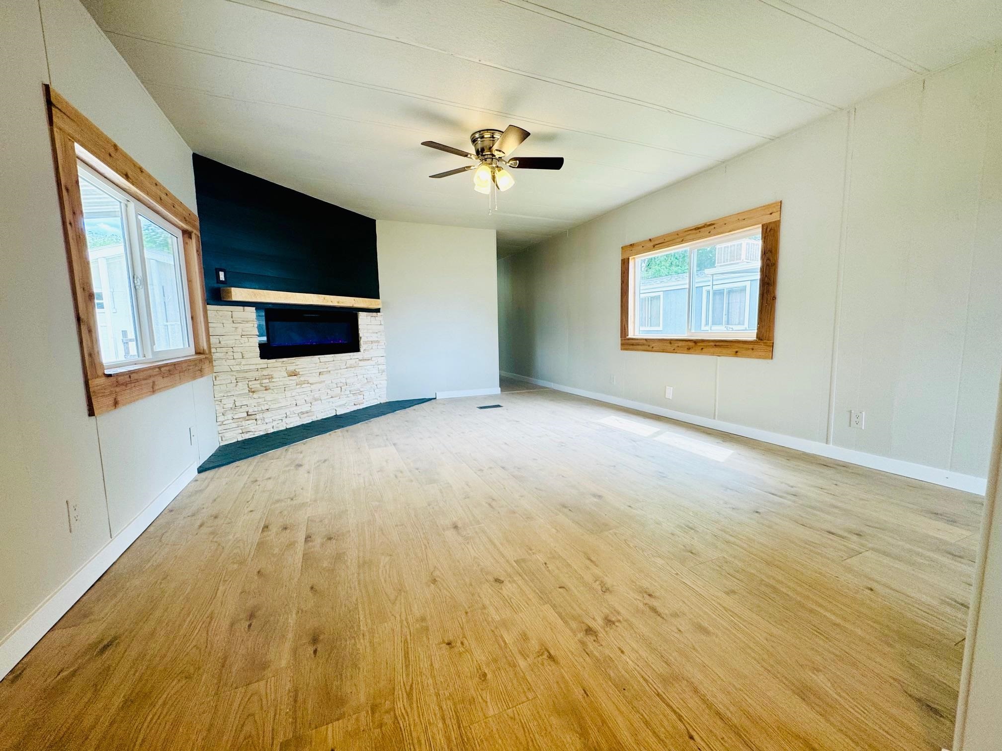 3053 1/2 Hawkwood Court Property Photo 14