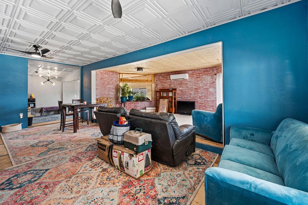 480 Minter Avenue Property Photo 8