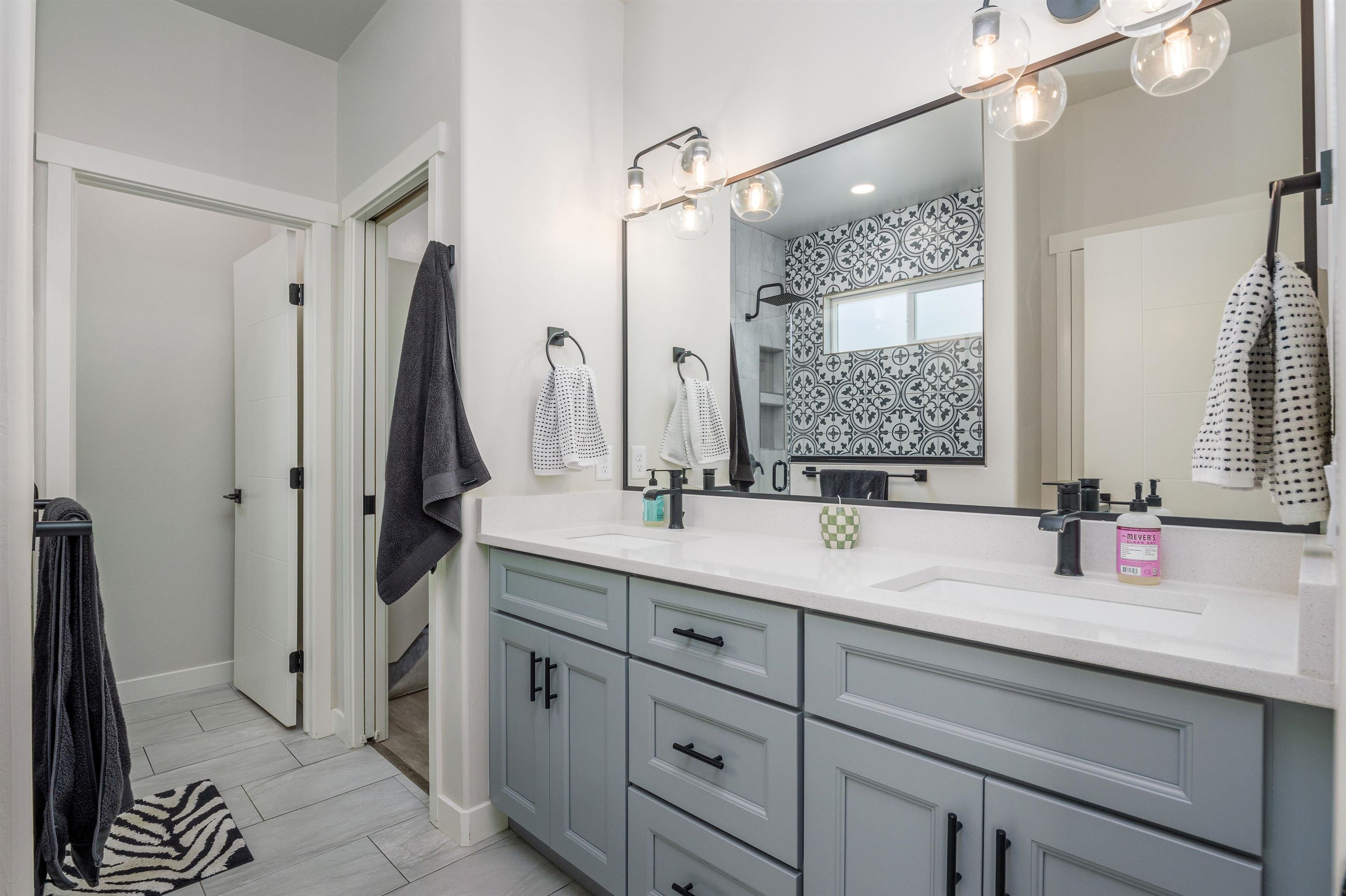 2459 Garden Road Property Photo 23