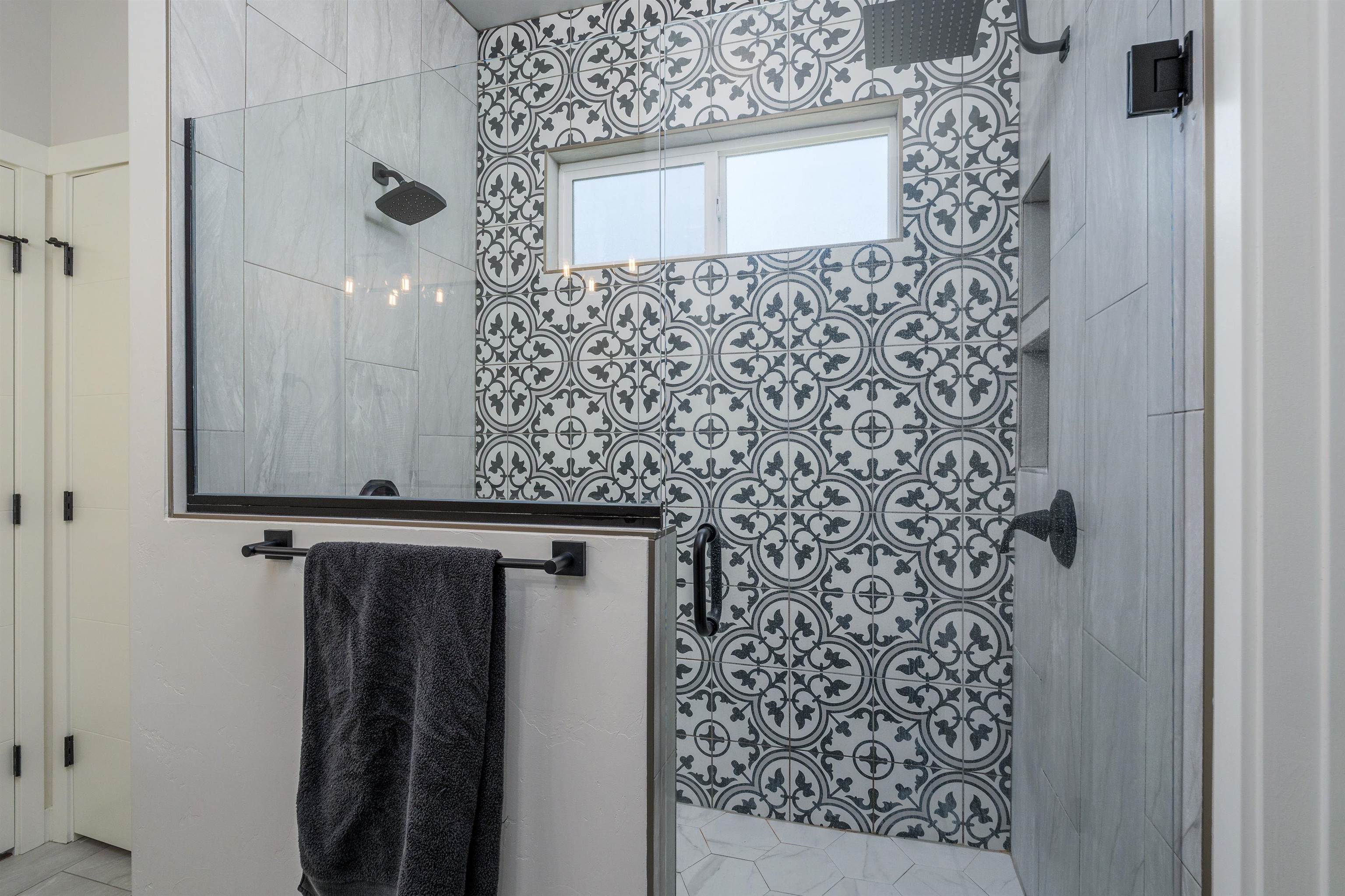 2459 Garden Road Property Photo 24