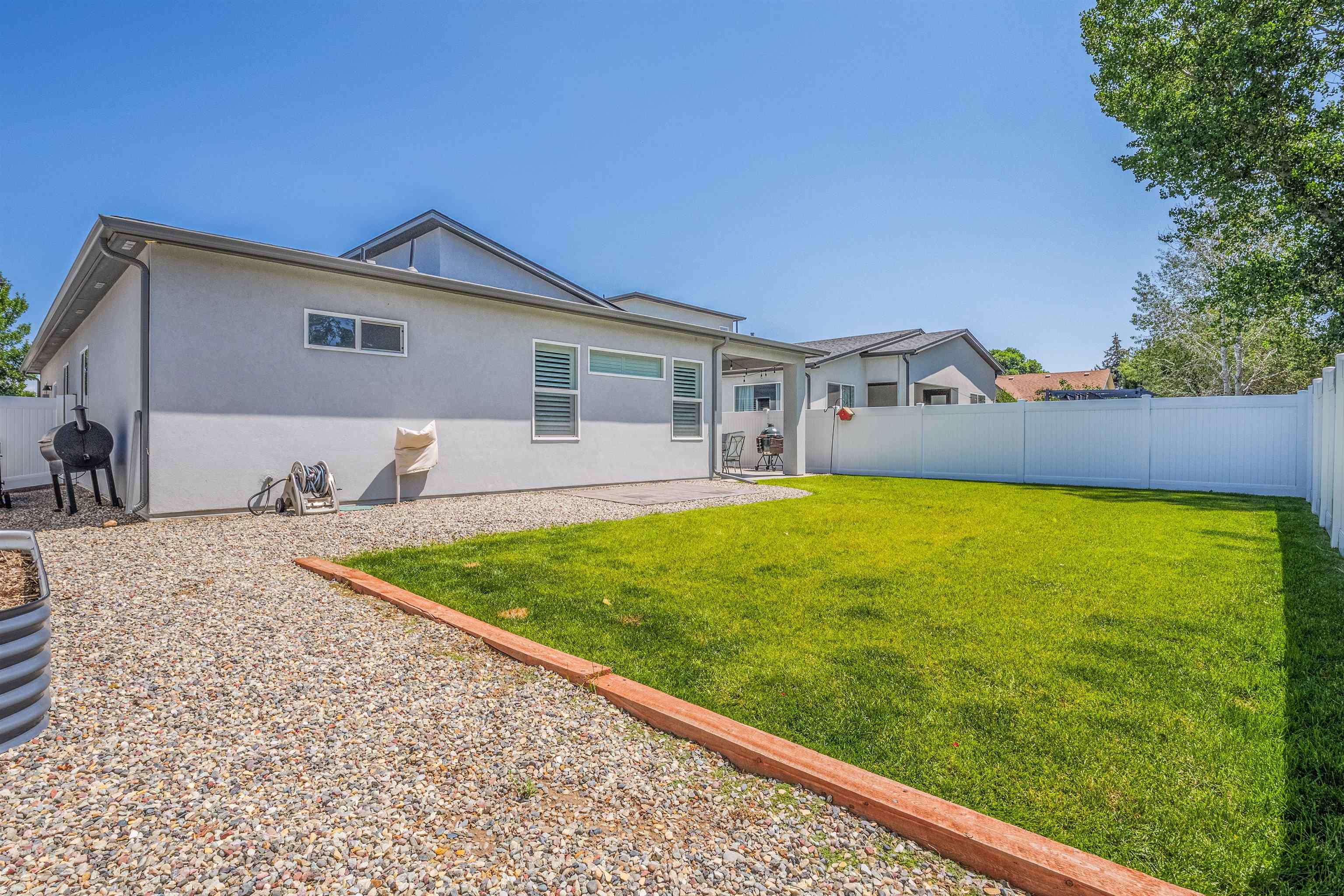 2459 Garden Road Property Photo 29
