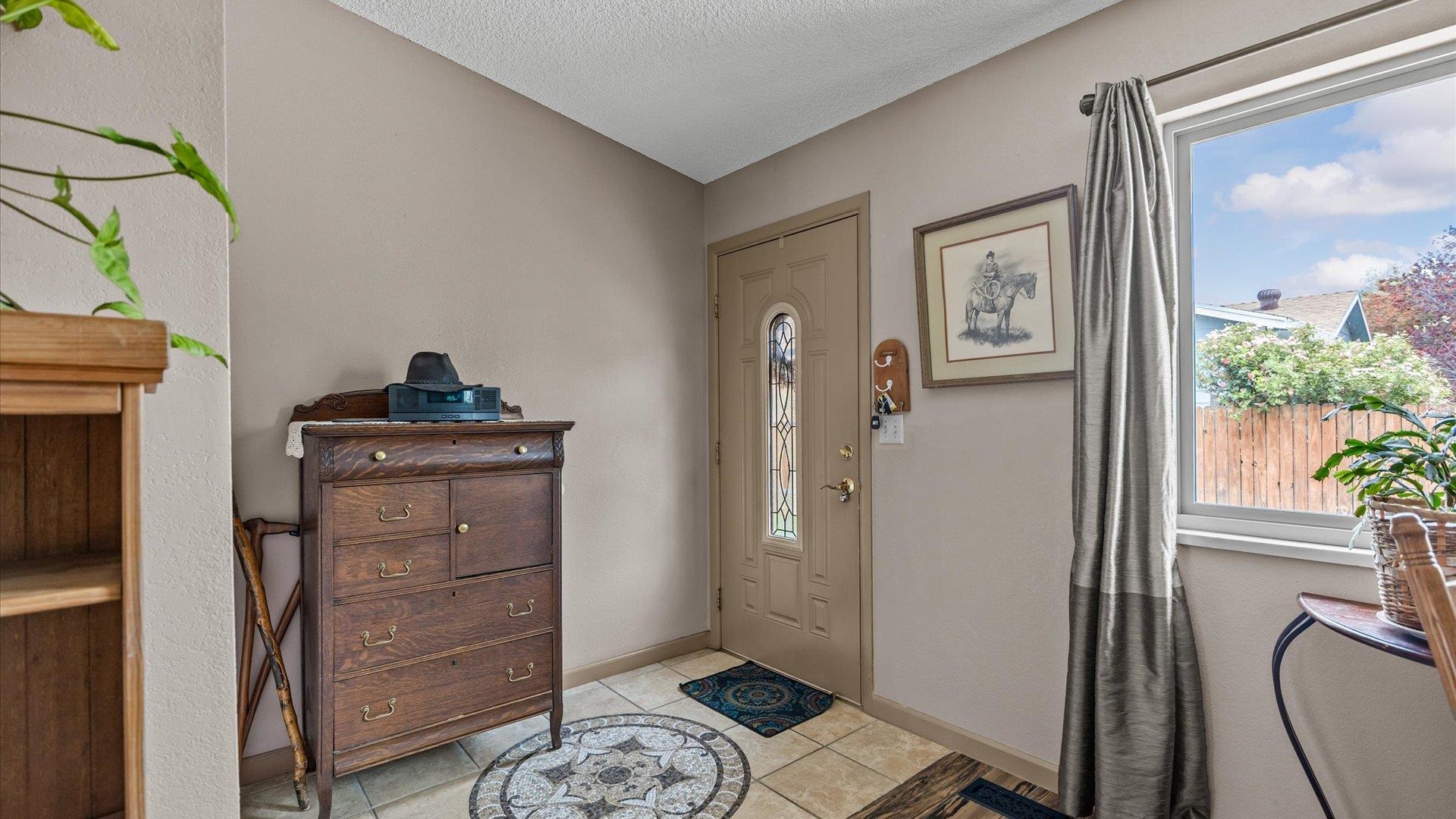 2772 Lexington Court Property Photo 4