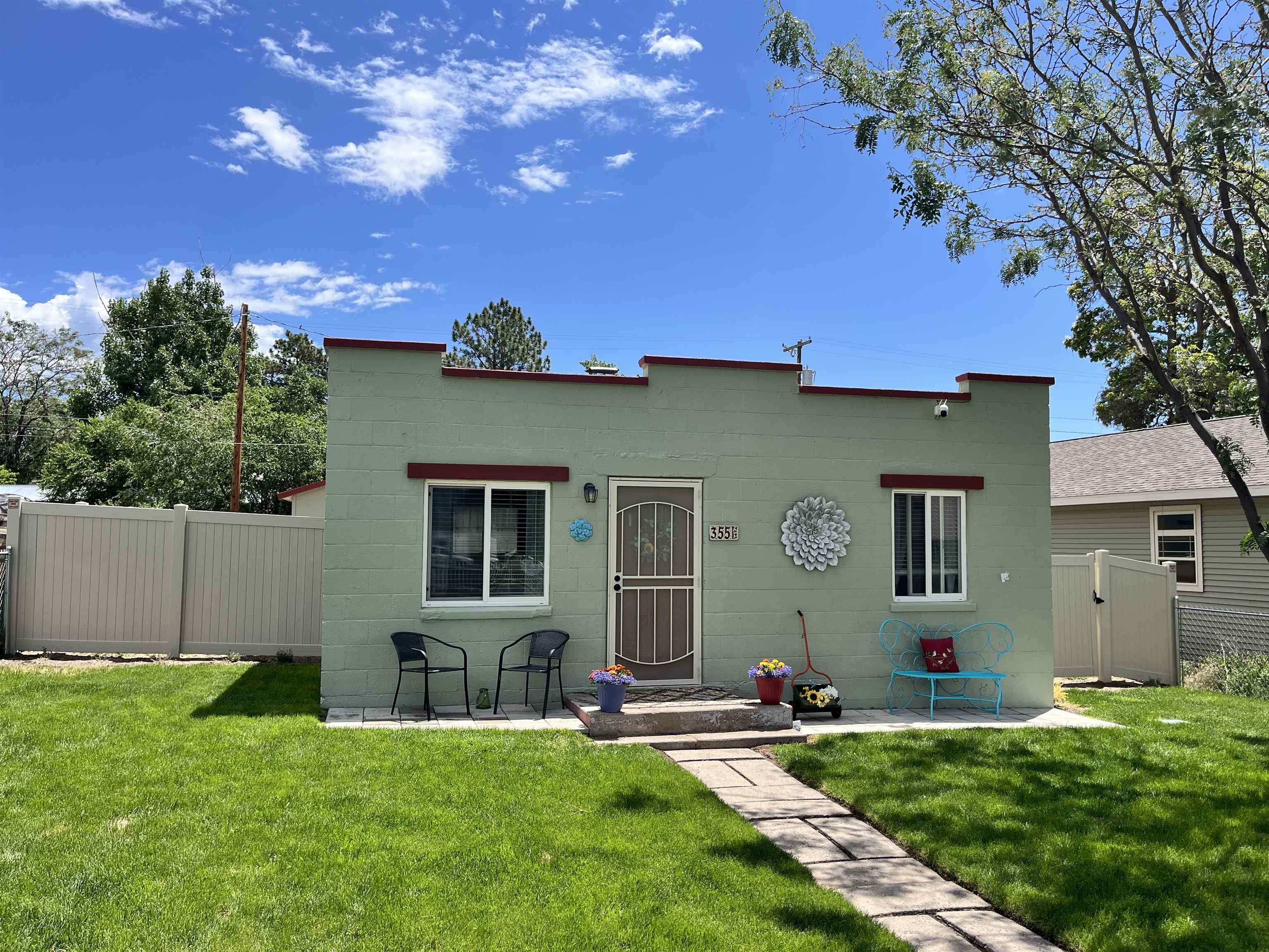 355 NW 5th Street