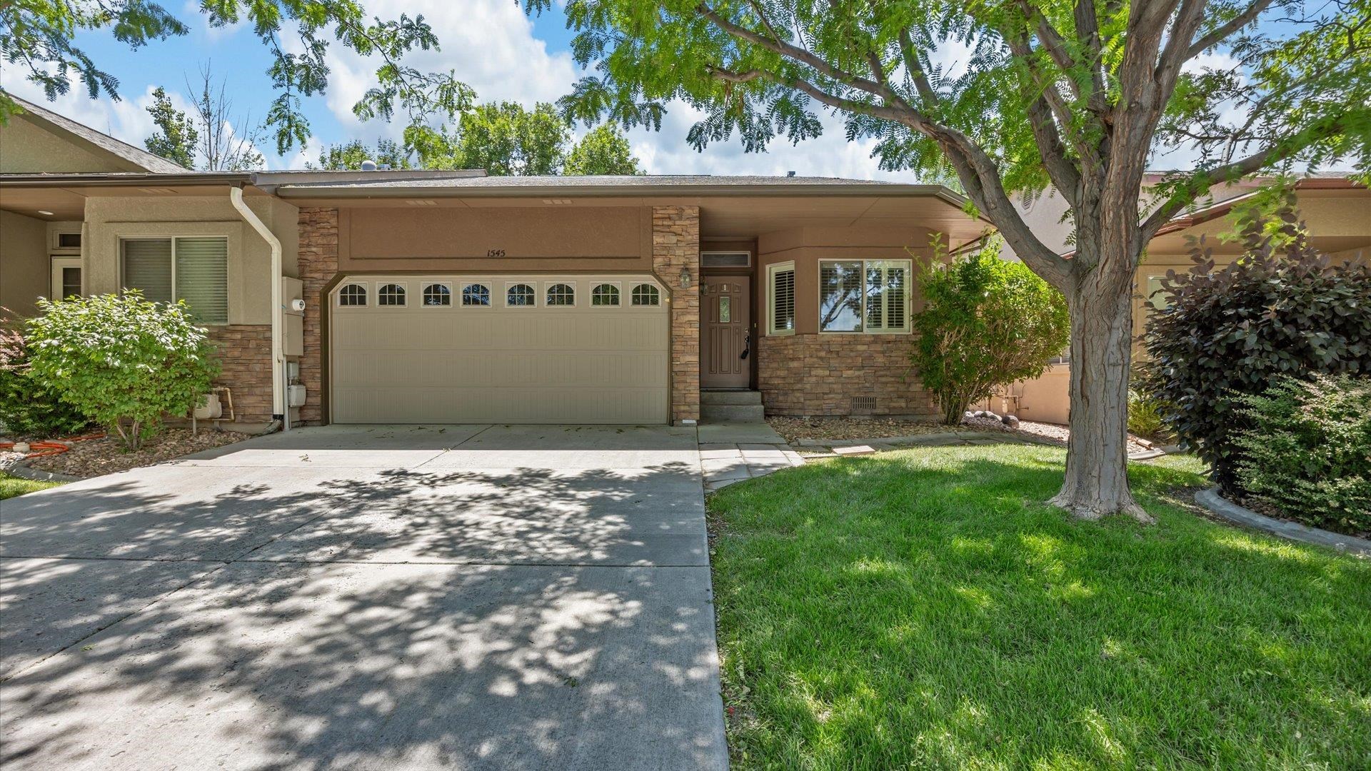 1545 Treehaven Court Property Photo 1