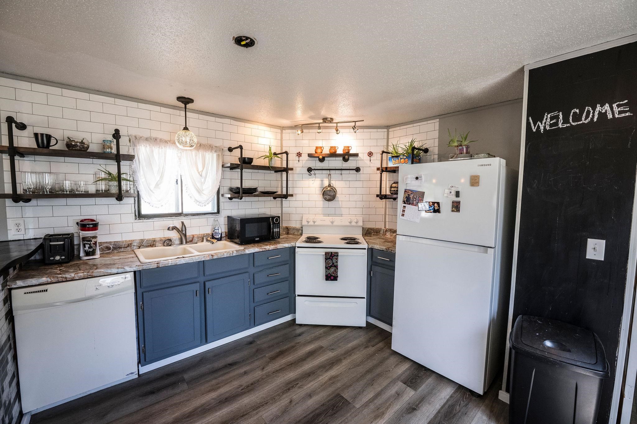 11 E Carson Circle Property Photo 4