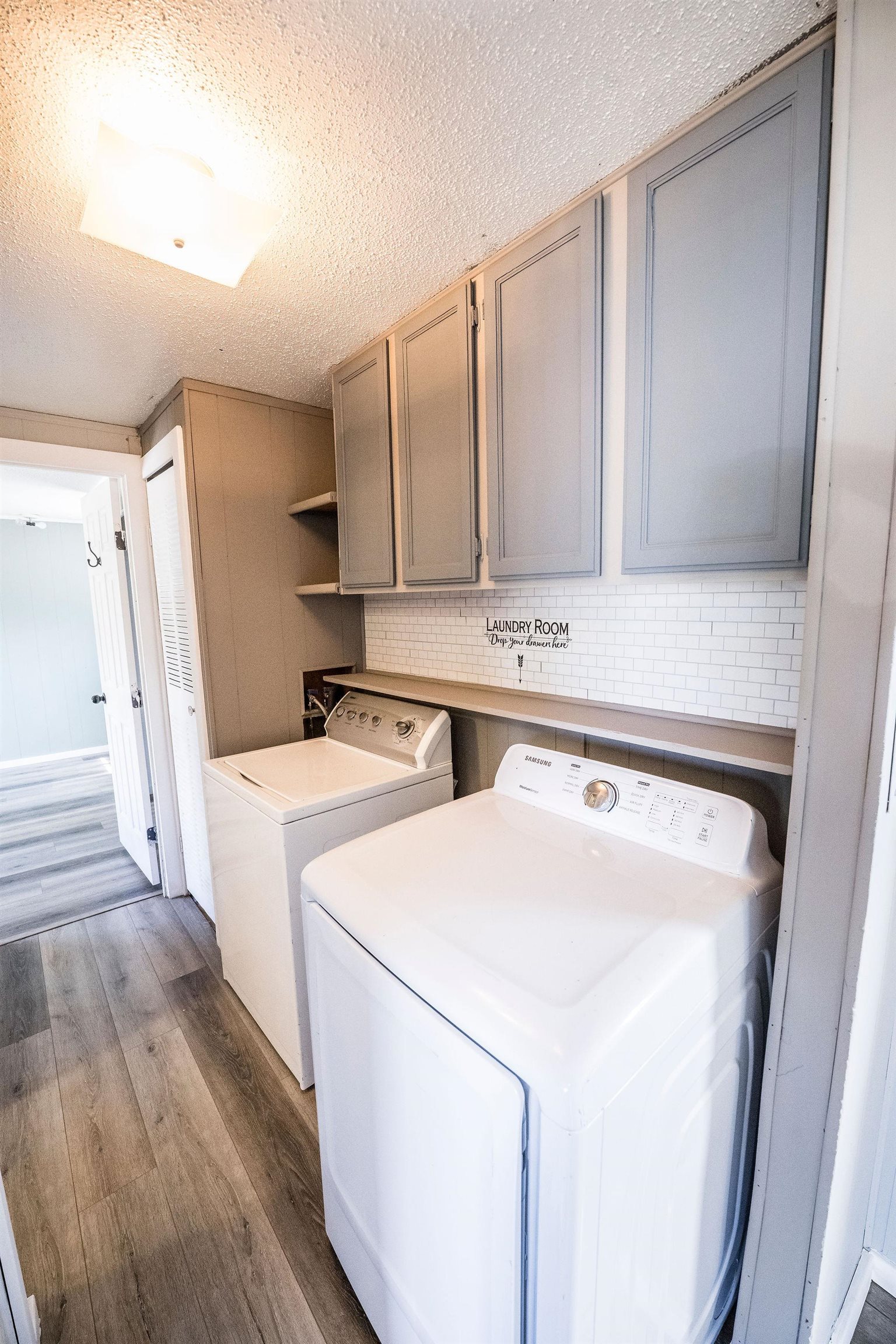 11 E Carson Circle Property Photo 17