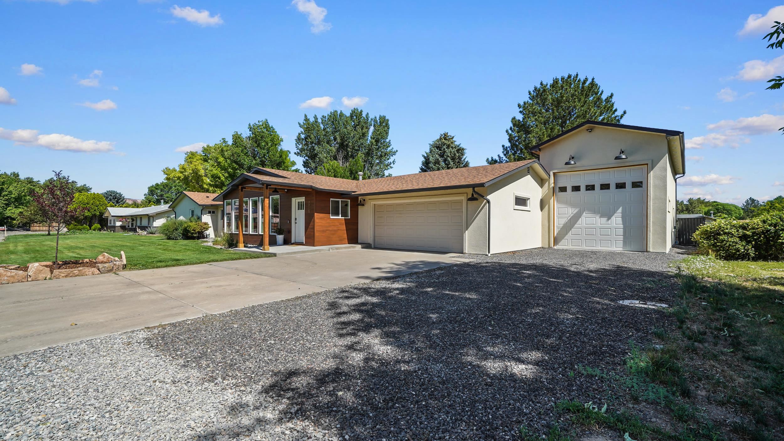 2230 Kingston Road Property Photo 2