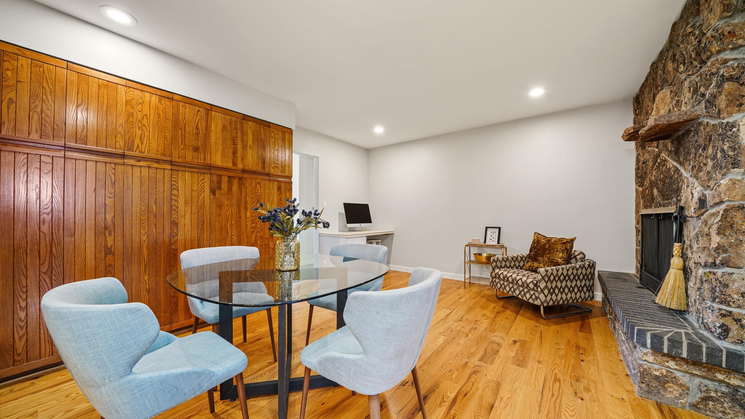 2230 Kingston Road Property Photo 15