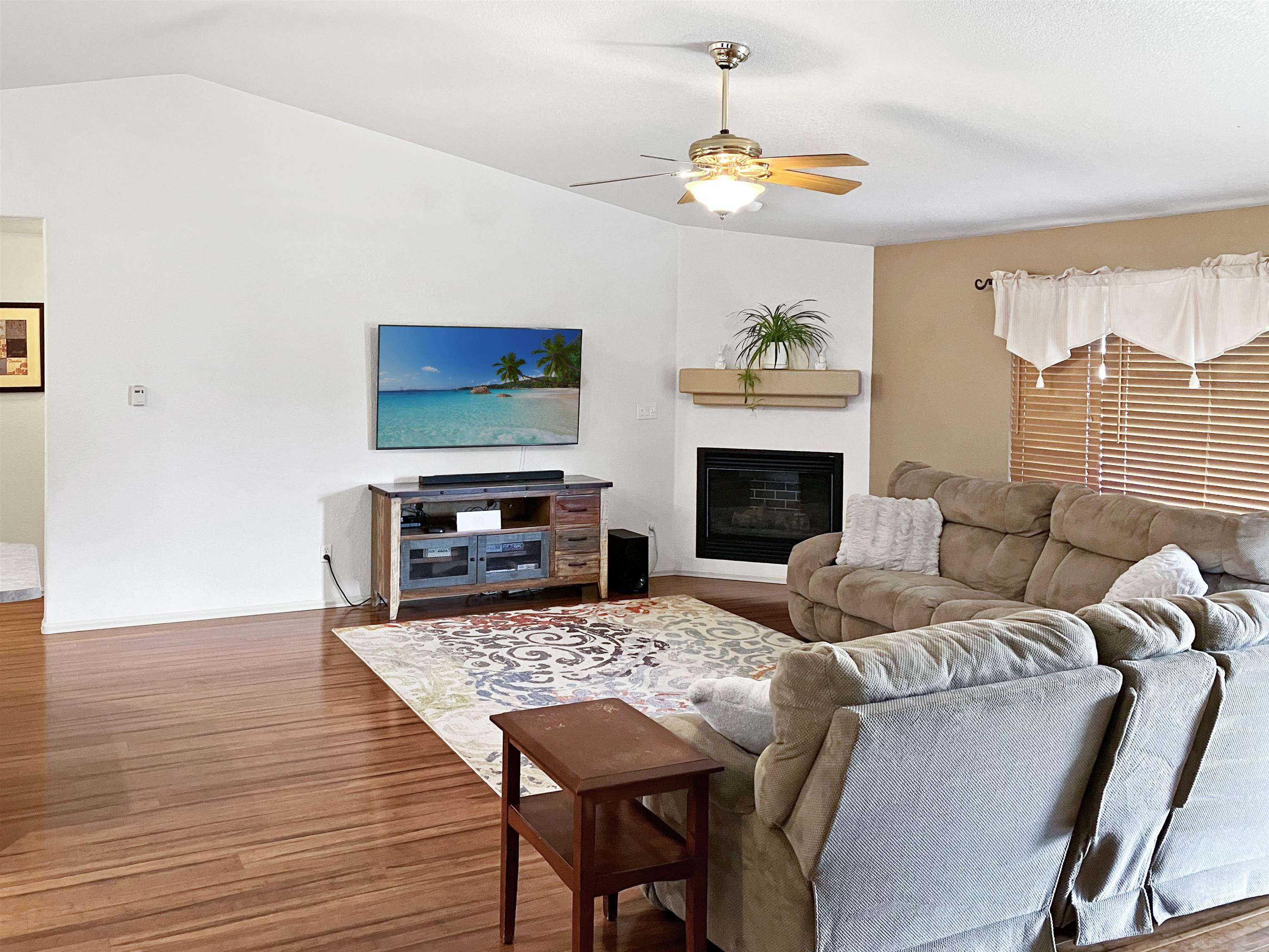 2853 Fenel Avenue Property Photo 11