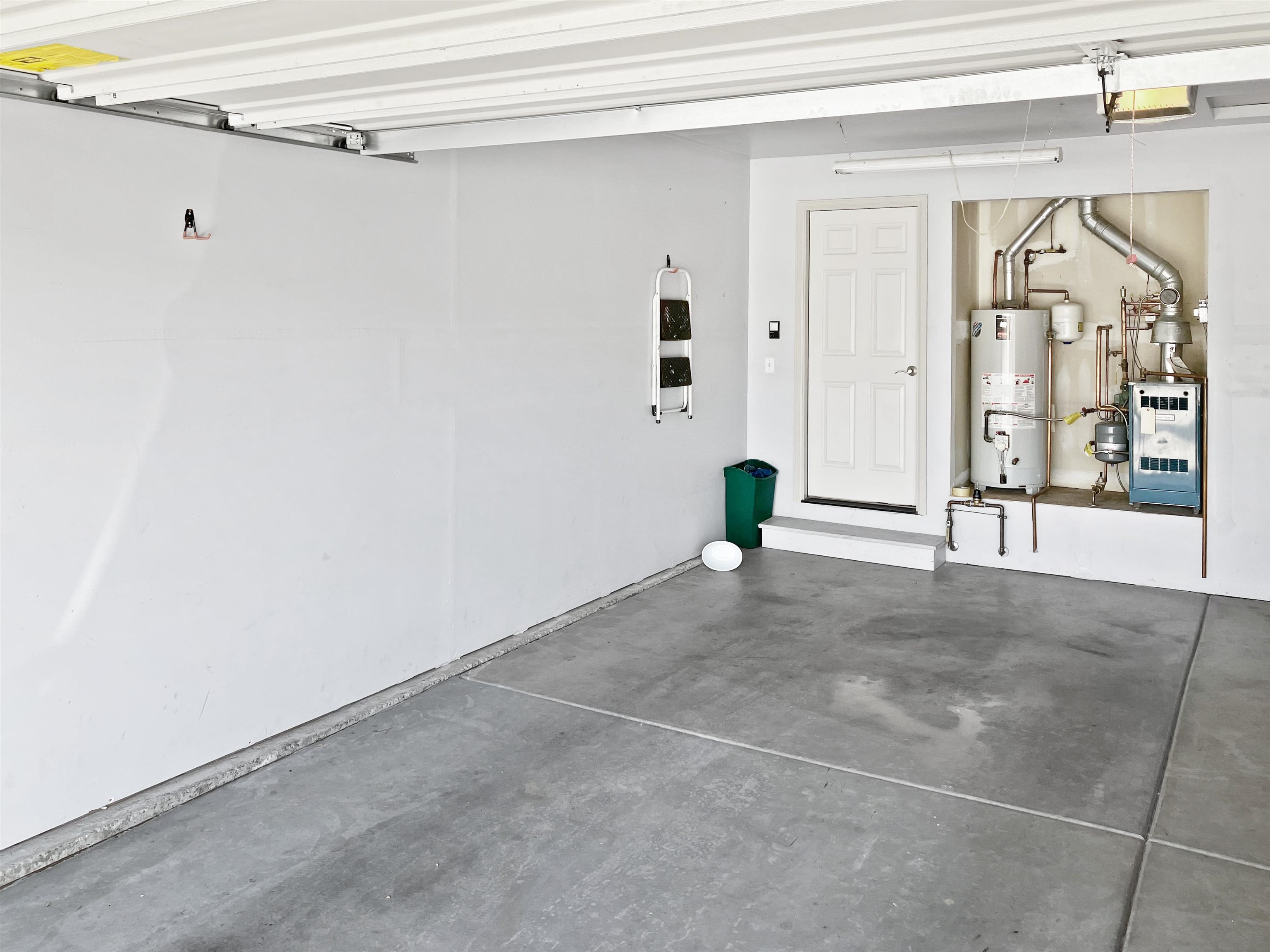 2853 Fenel Avenue Property Photo 22
