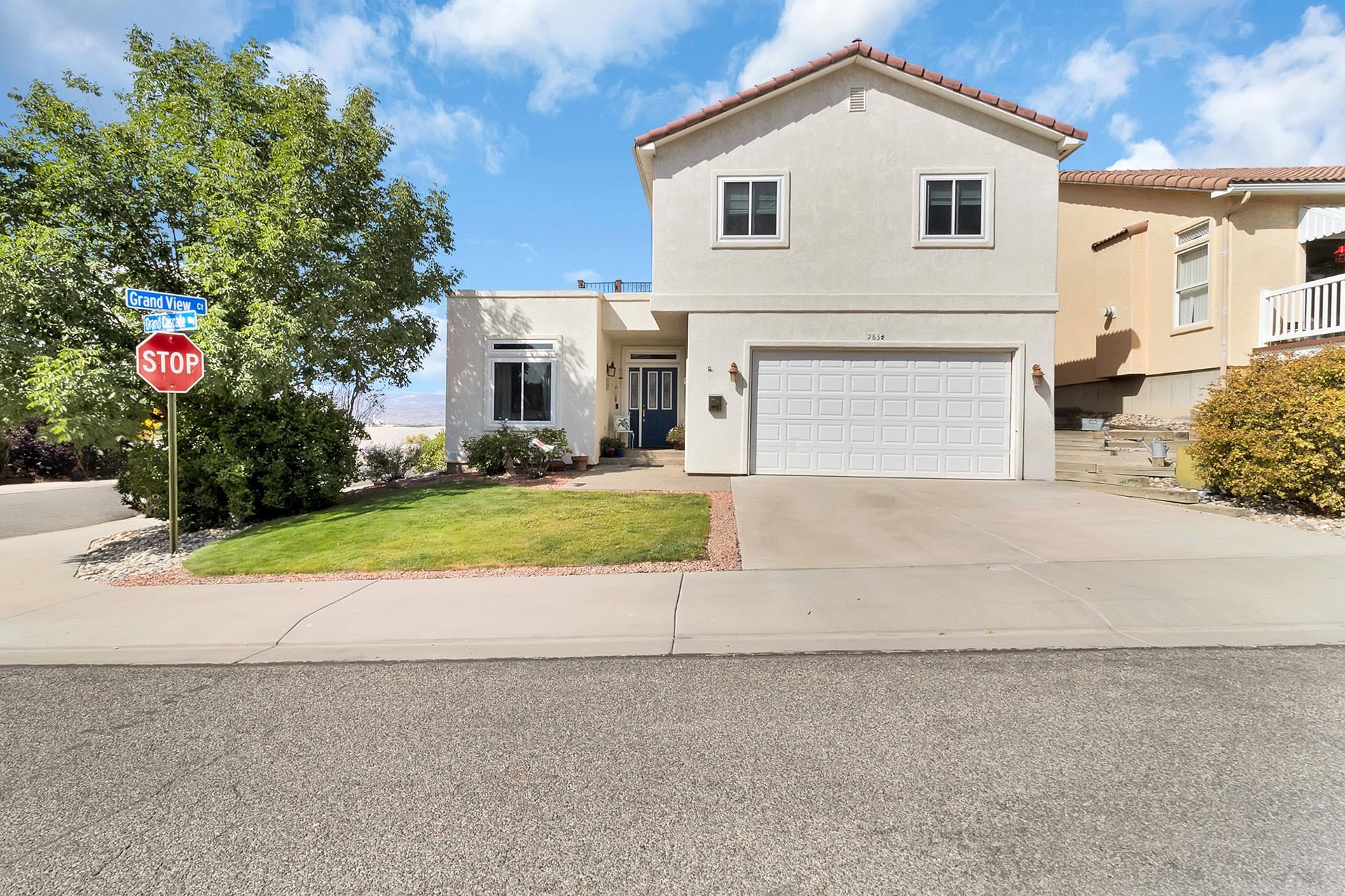 583 1/2 Grand Cascade Way Property Photo 1