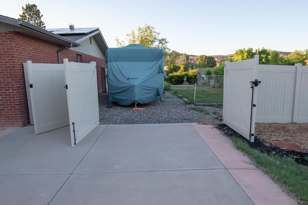 440 Meadows Way Property Photo 24