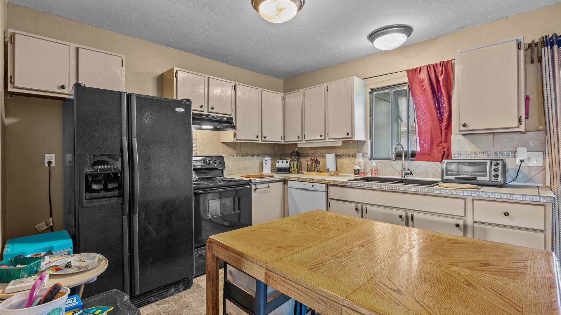 1102 E Carolina Avenue Property Photo 8