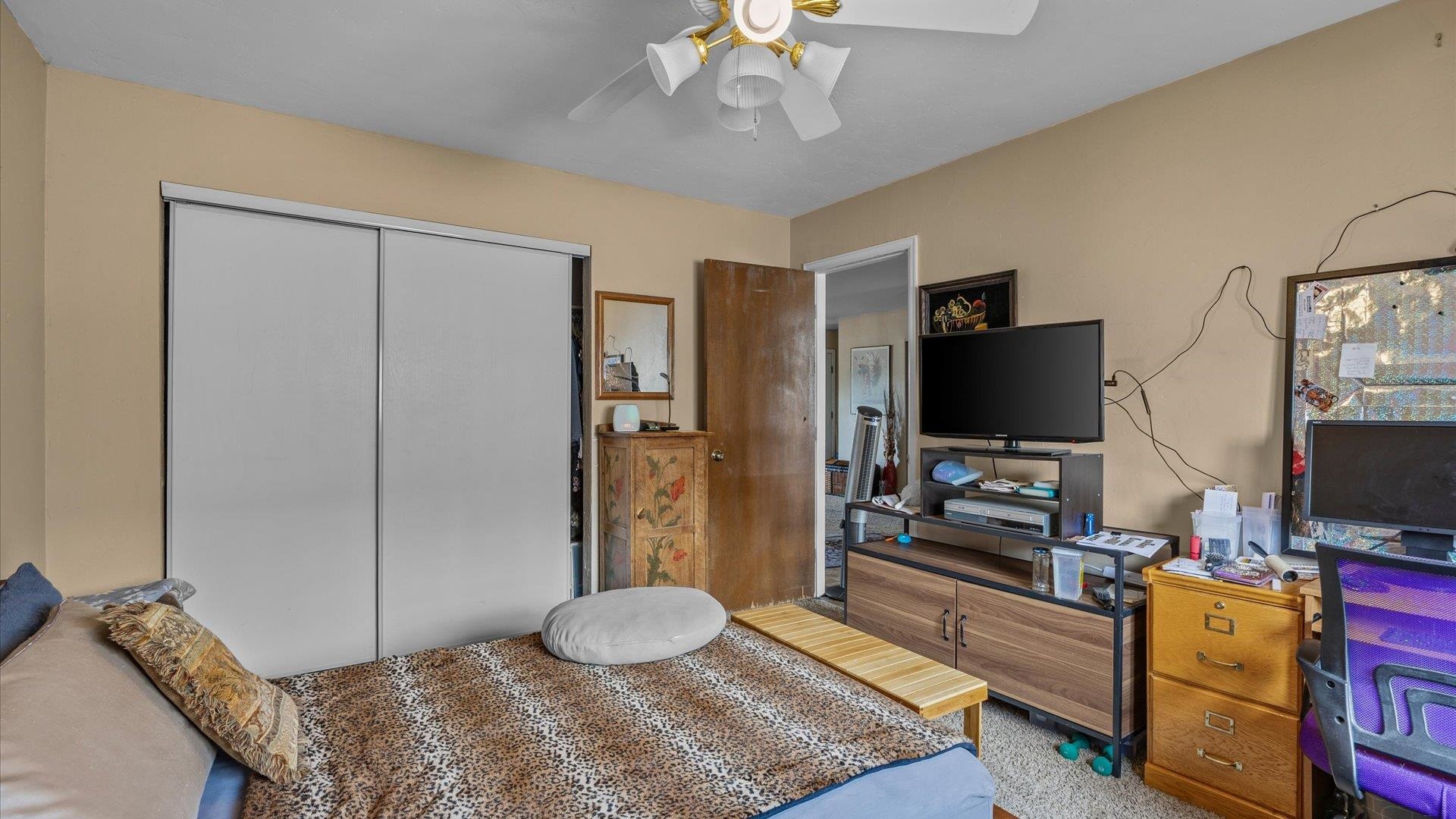 1102 E Carolina Avenue Property Photo 15