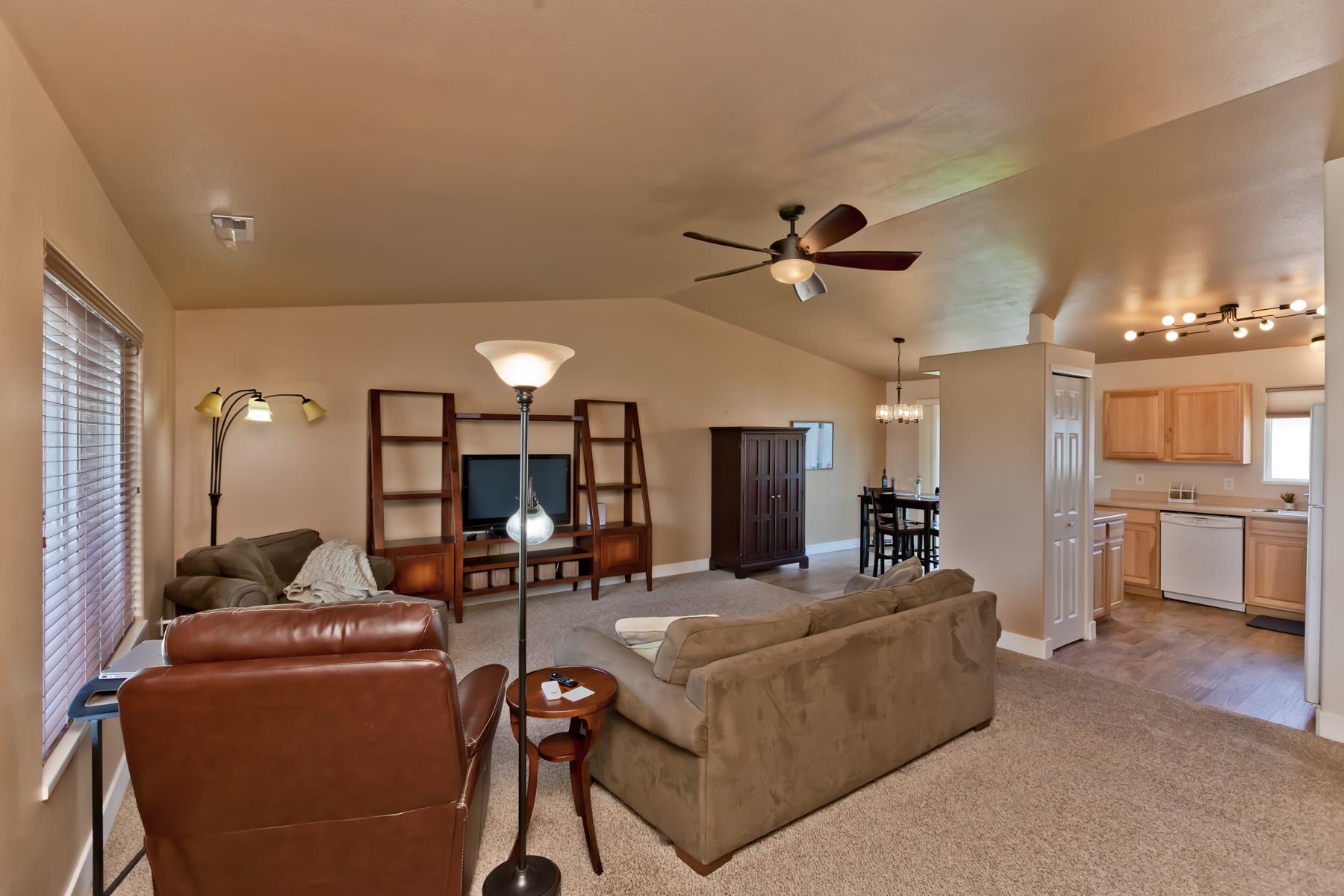 2860 Basil Place Property Photo 5