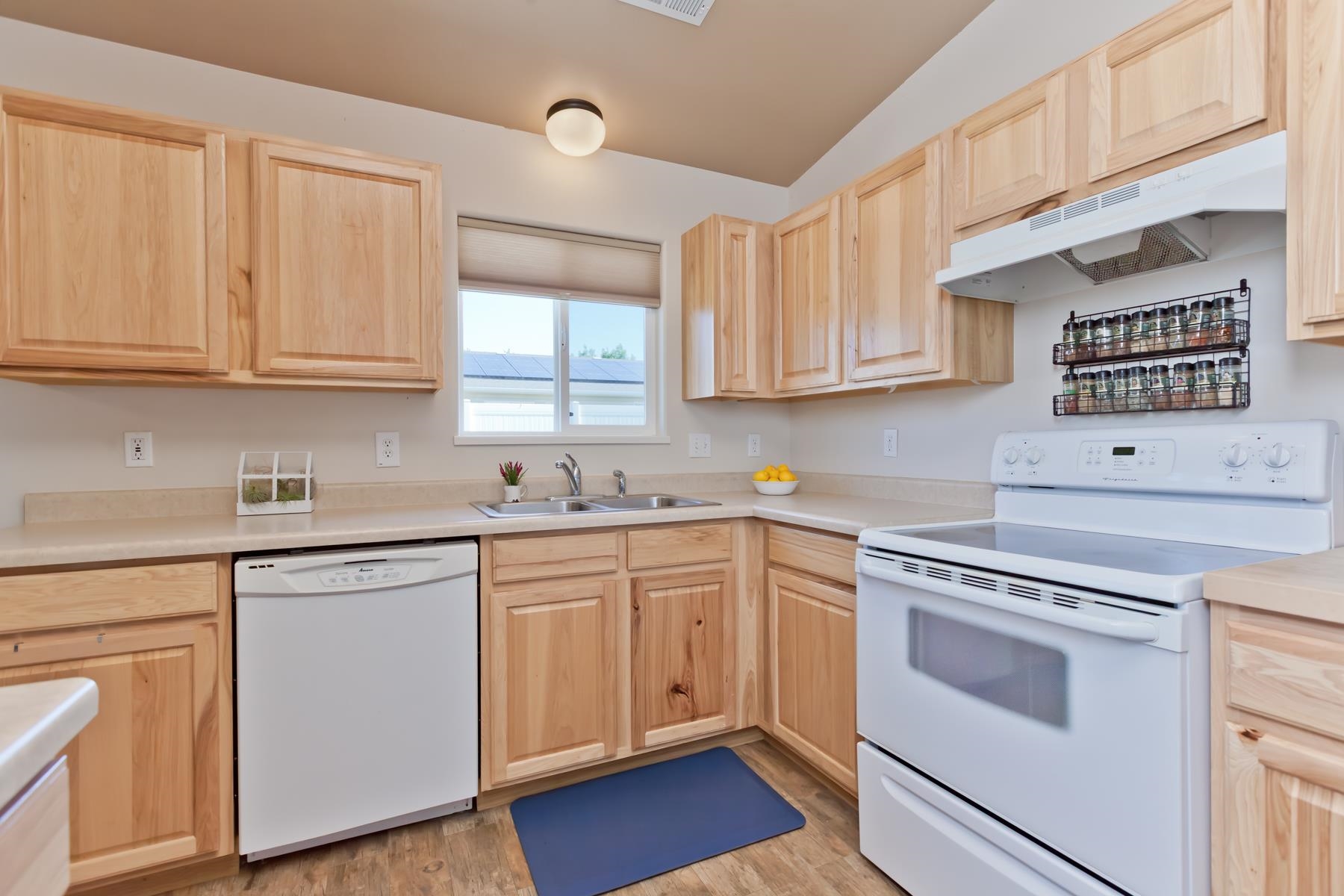 2860 Basil Place Property Photo 10