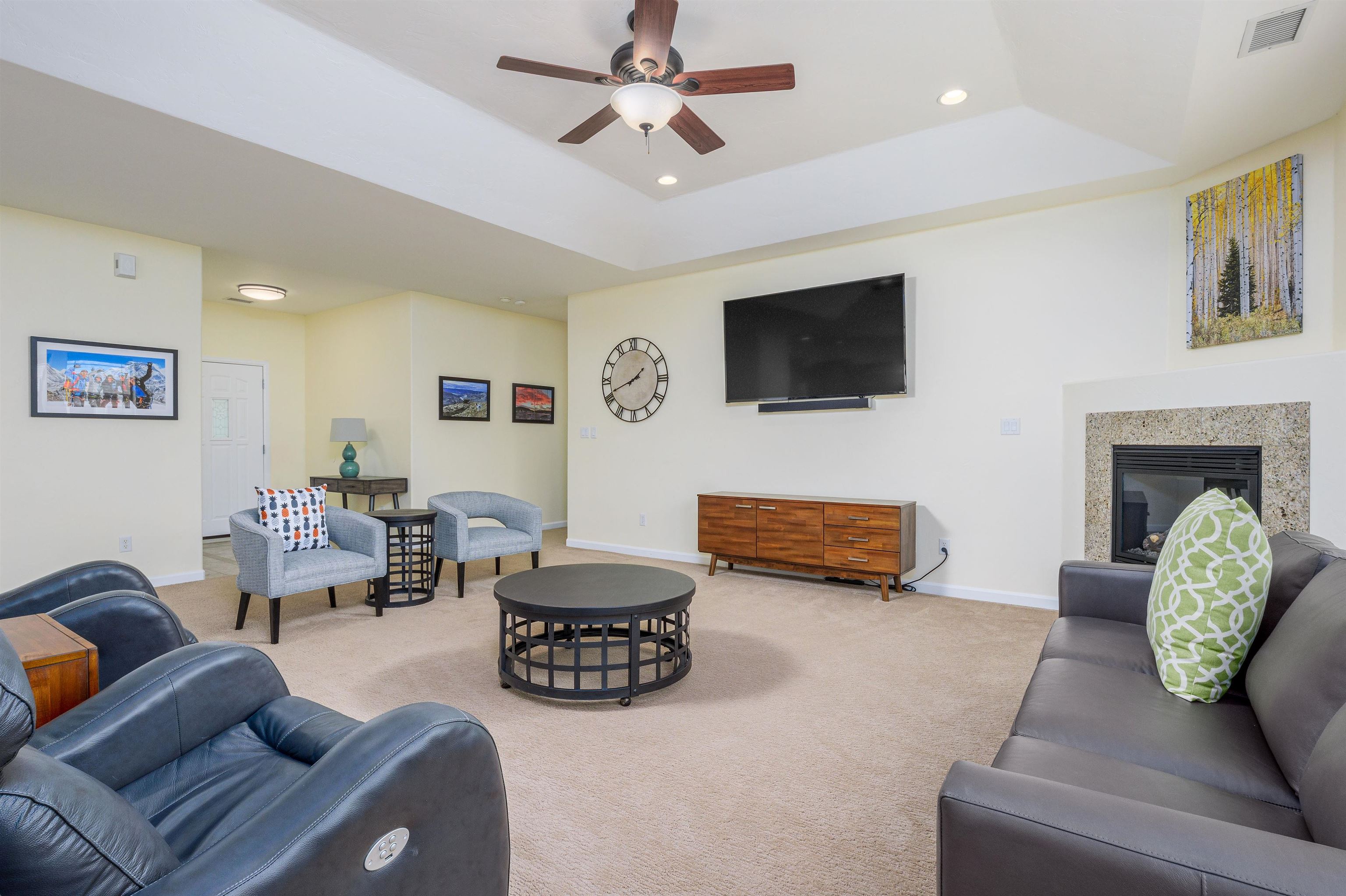 569 Hemlock Drive Property Photo 10