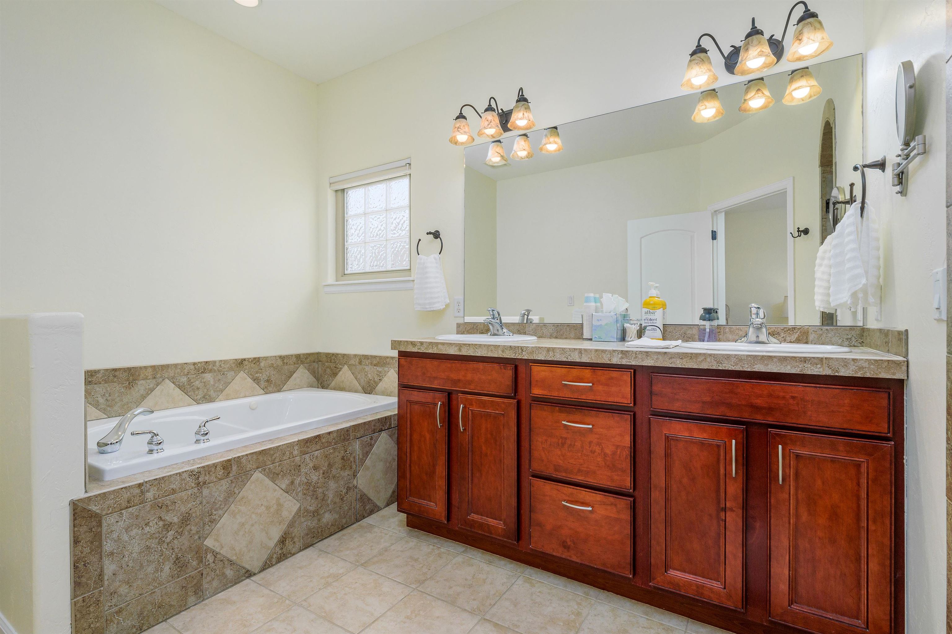569 Hemlock Drive Property Photo 24