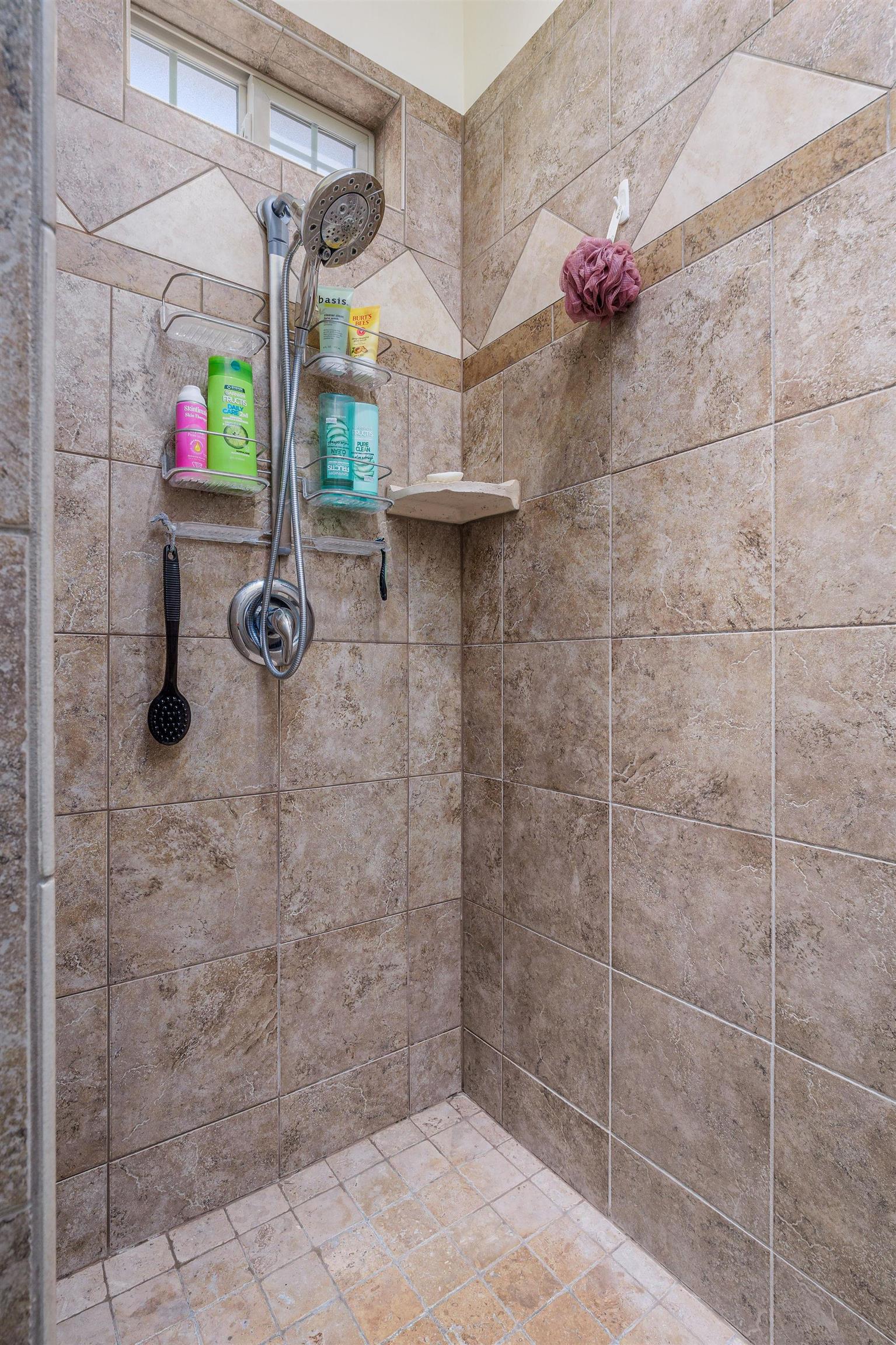 569 Hemlock Drive Property Photo 27
