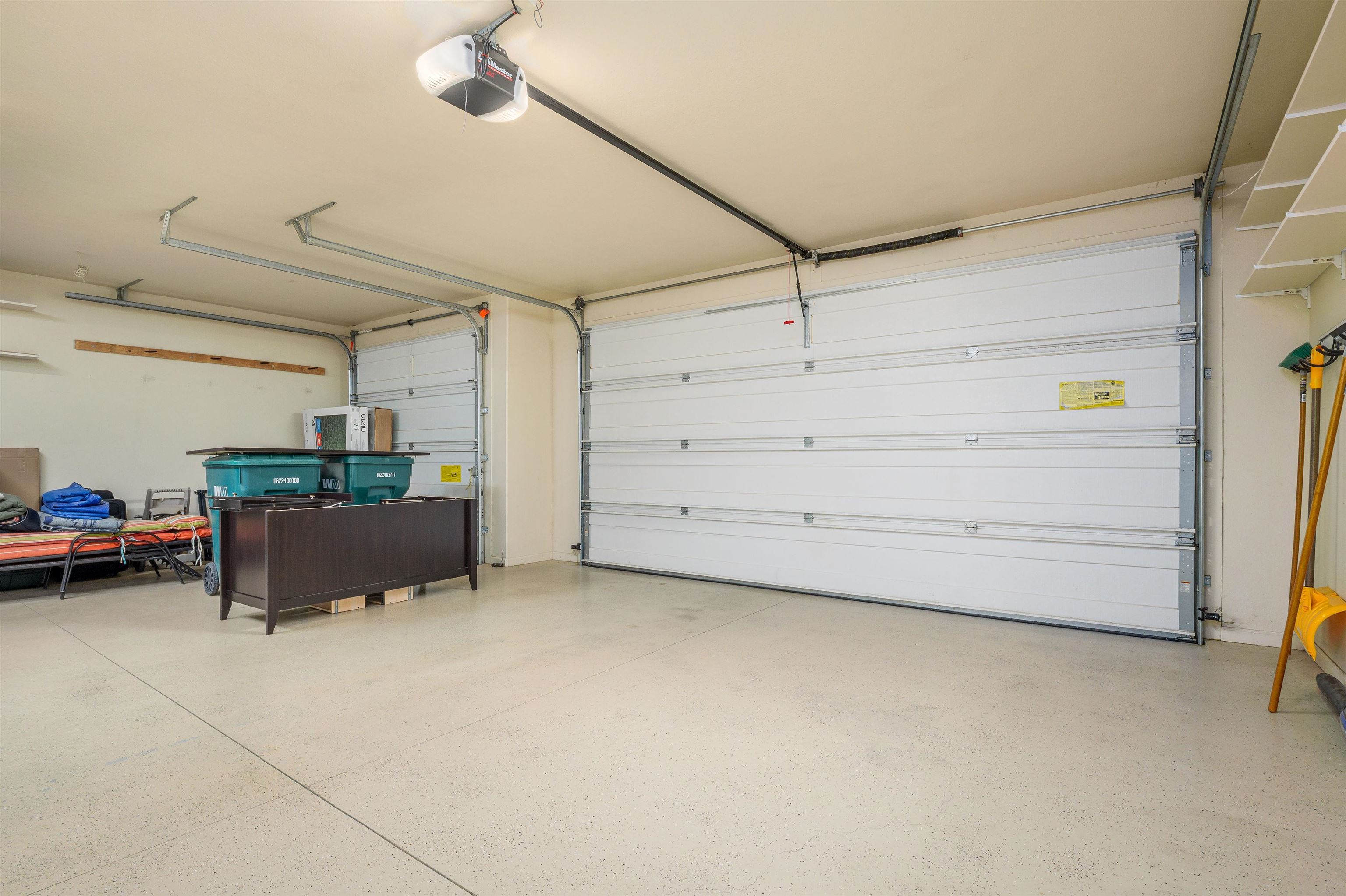 569 Hemlock Drive Property Photo 40