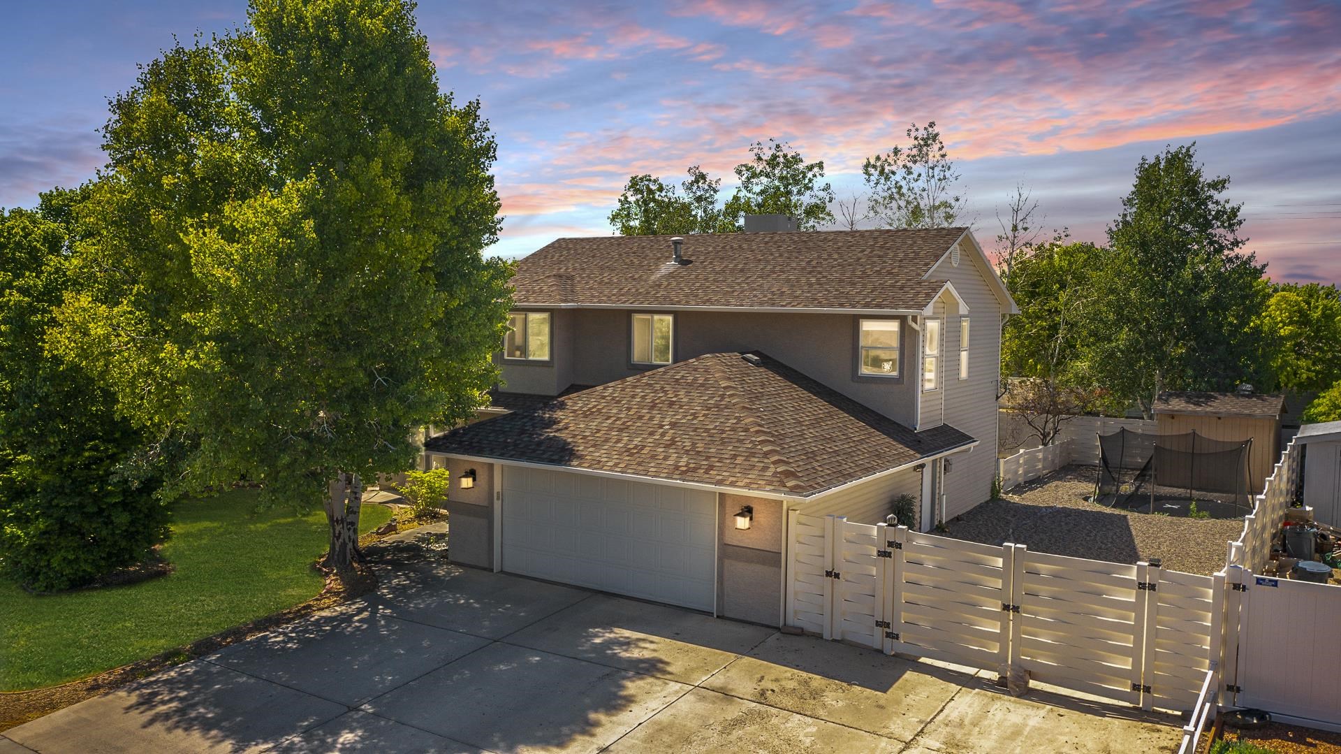 655 N Saddle Rock Drive