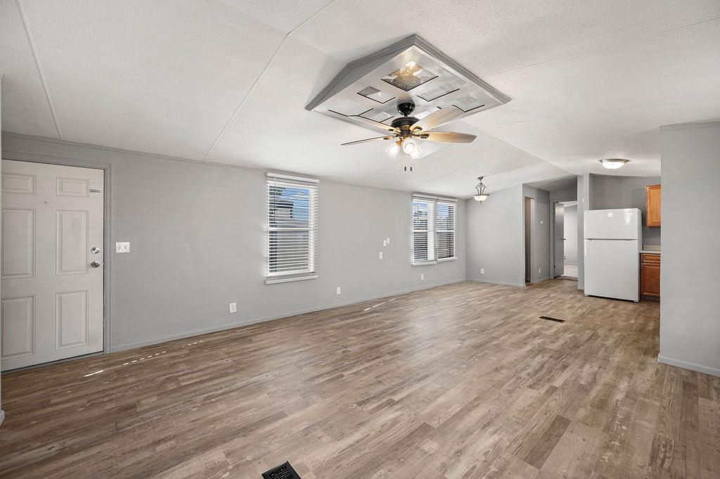 534 1/2 Normandy Way Property Photo 4