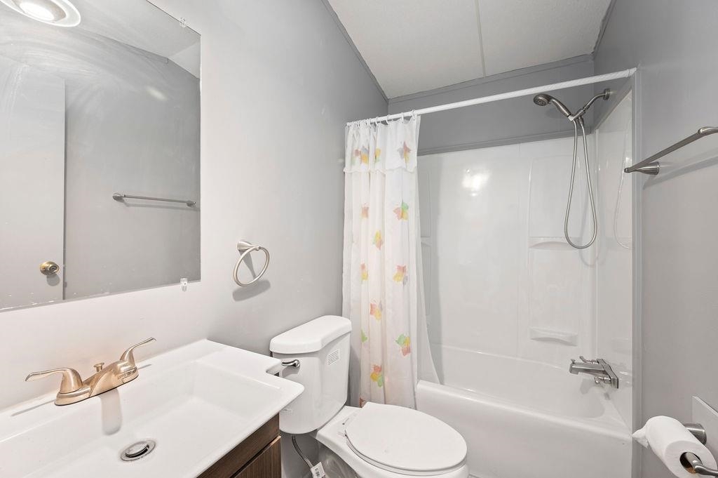 534 1/2 Normandy Way Property Photo 10