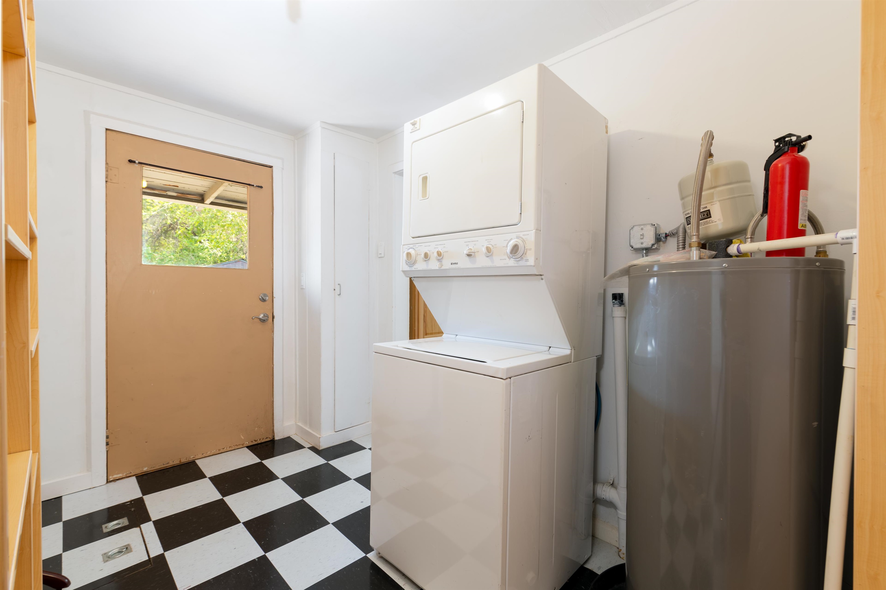 268 1/2 28 1/2 Road Property Photo 10