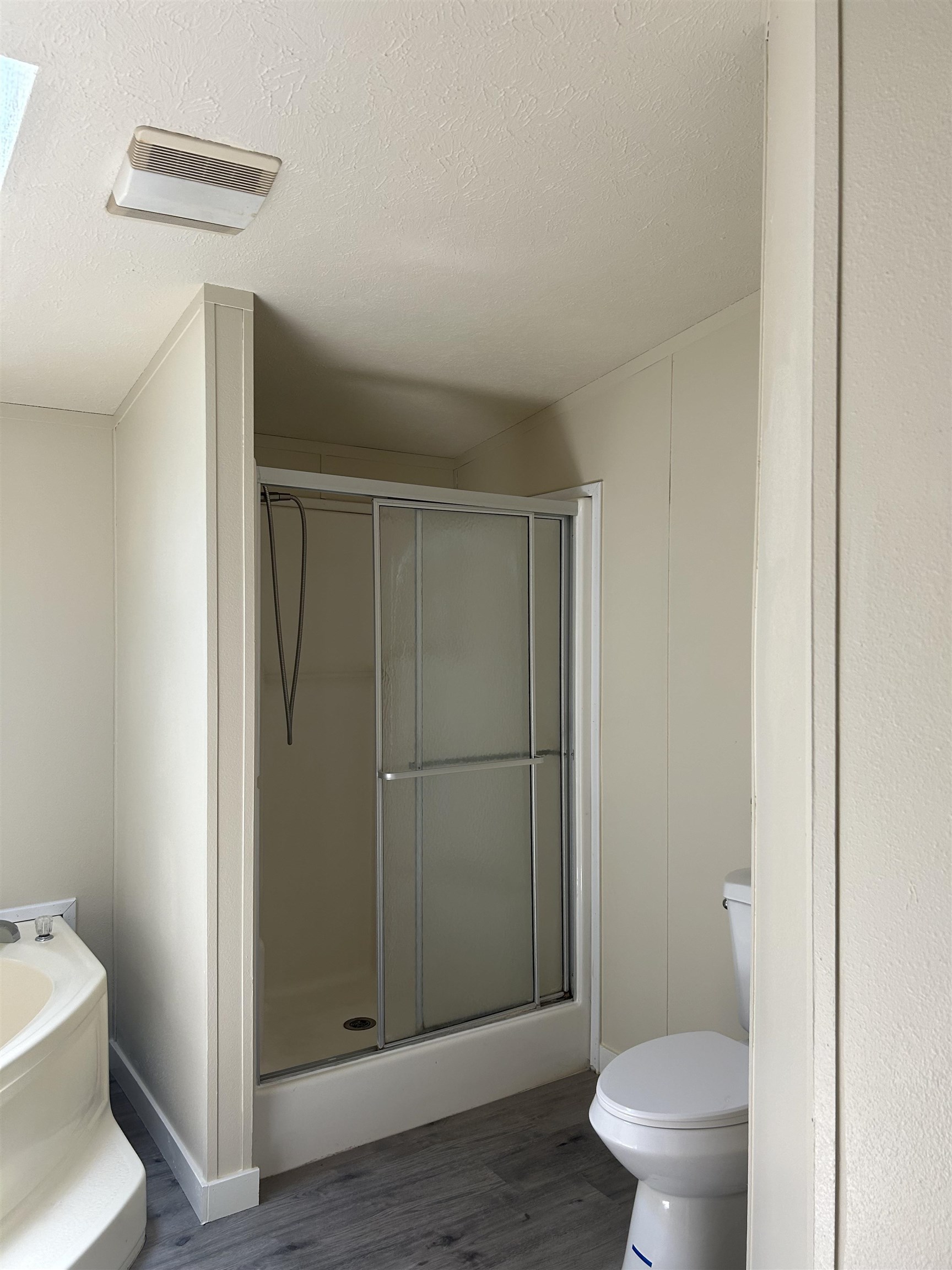 301 Pine Street Property Photo 9