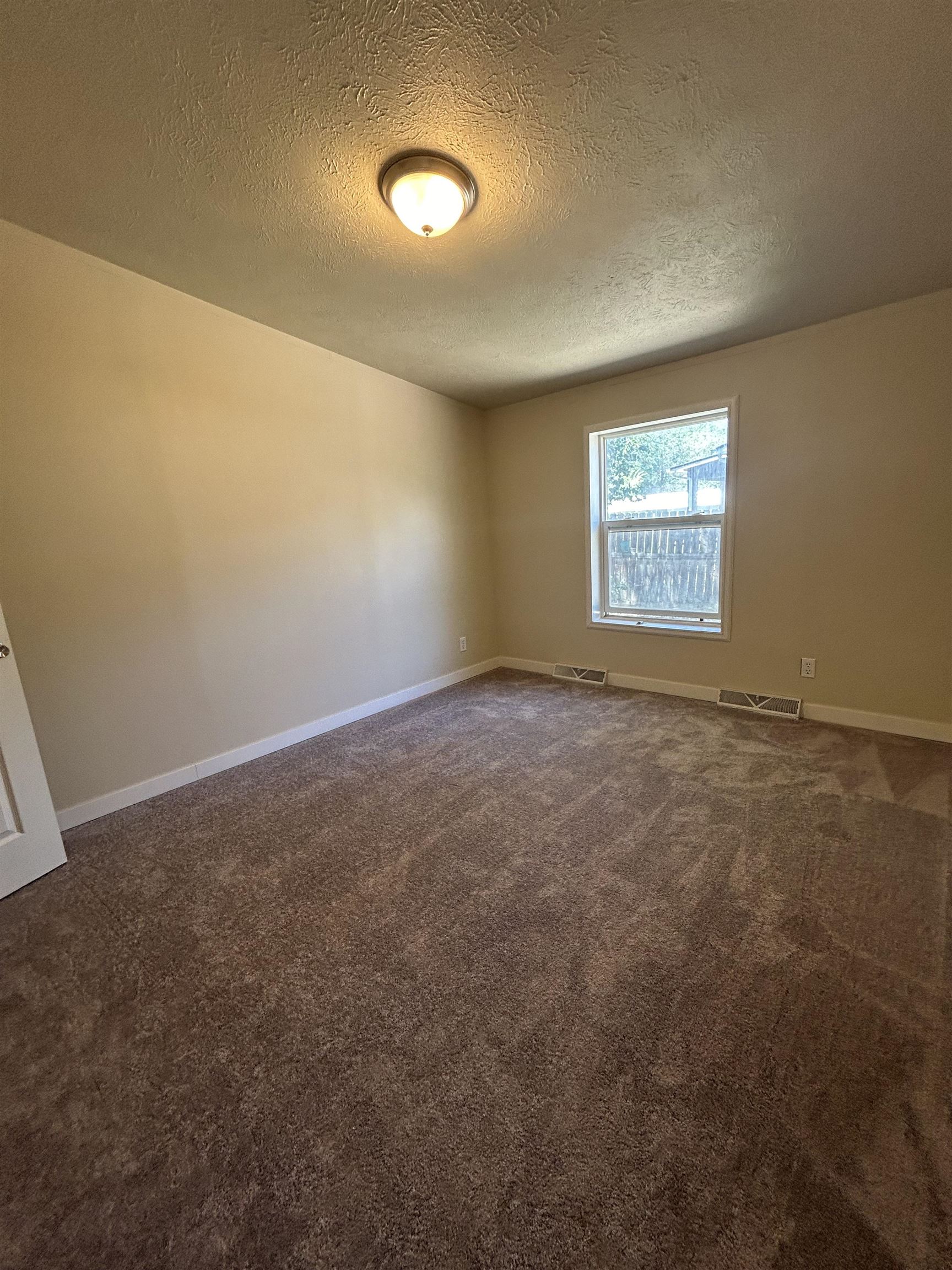 301 Pine Street Property Photo 17
